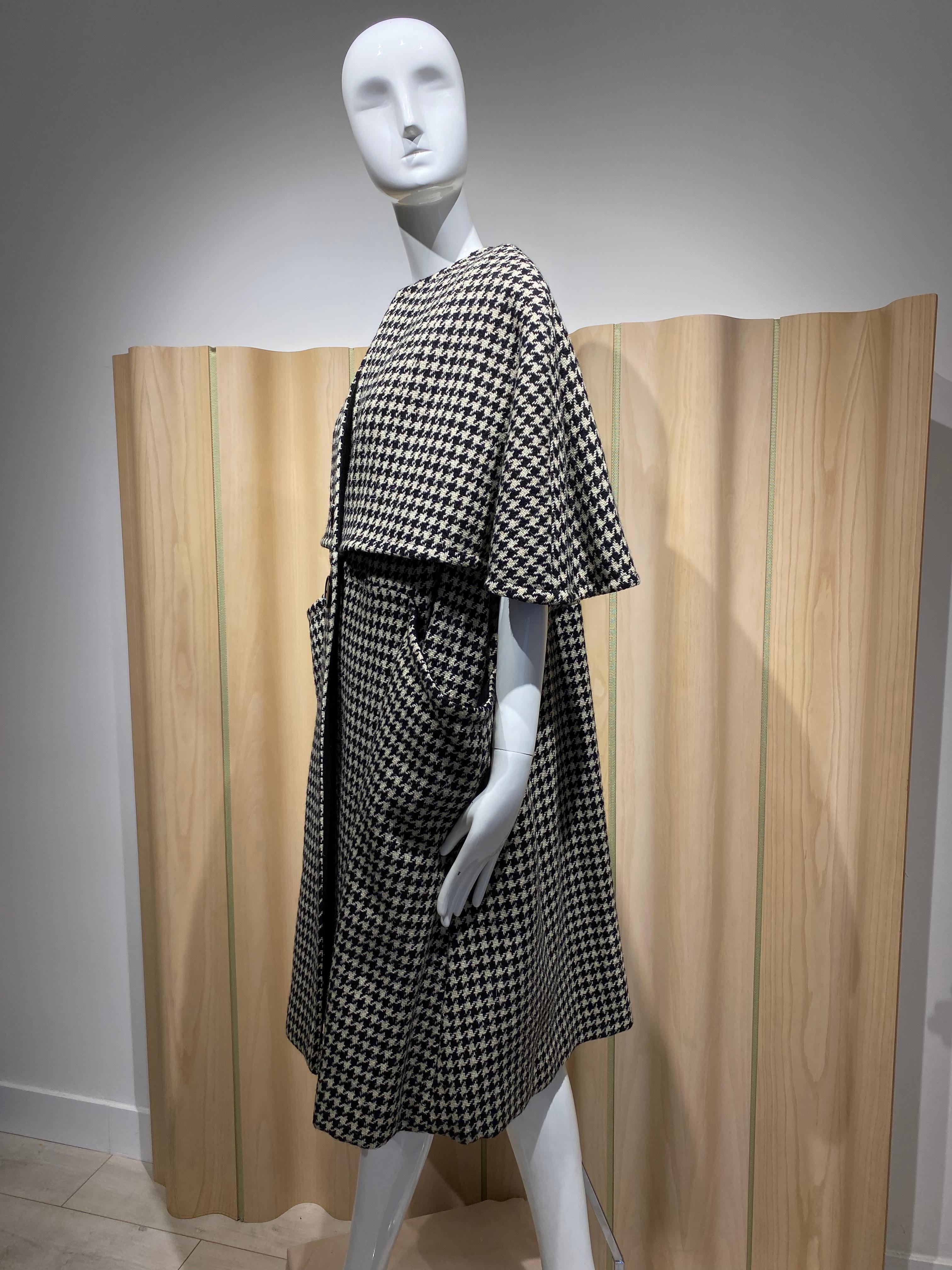 1960s Rudi Gernreich Houndstooth Wool Cape Coat with Large Pockets 4