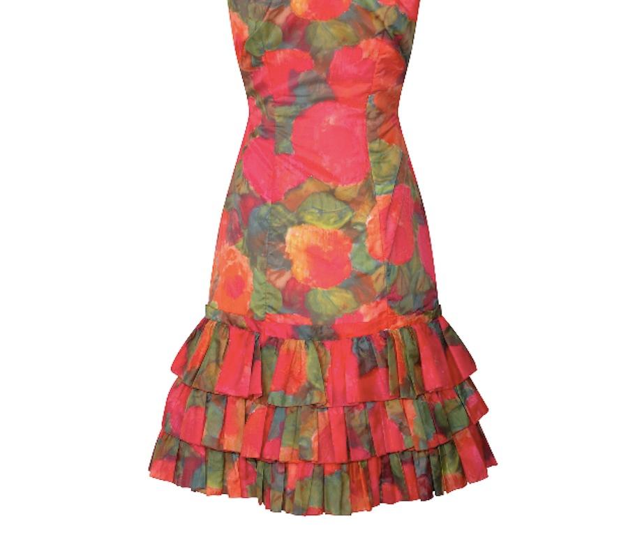 1960s Ruffle Tiered Orange and Pink Watercolour Floral Print Dress In Excellent Condition For Sale In London, GB