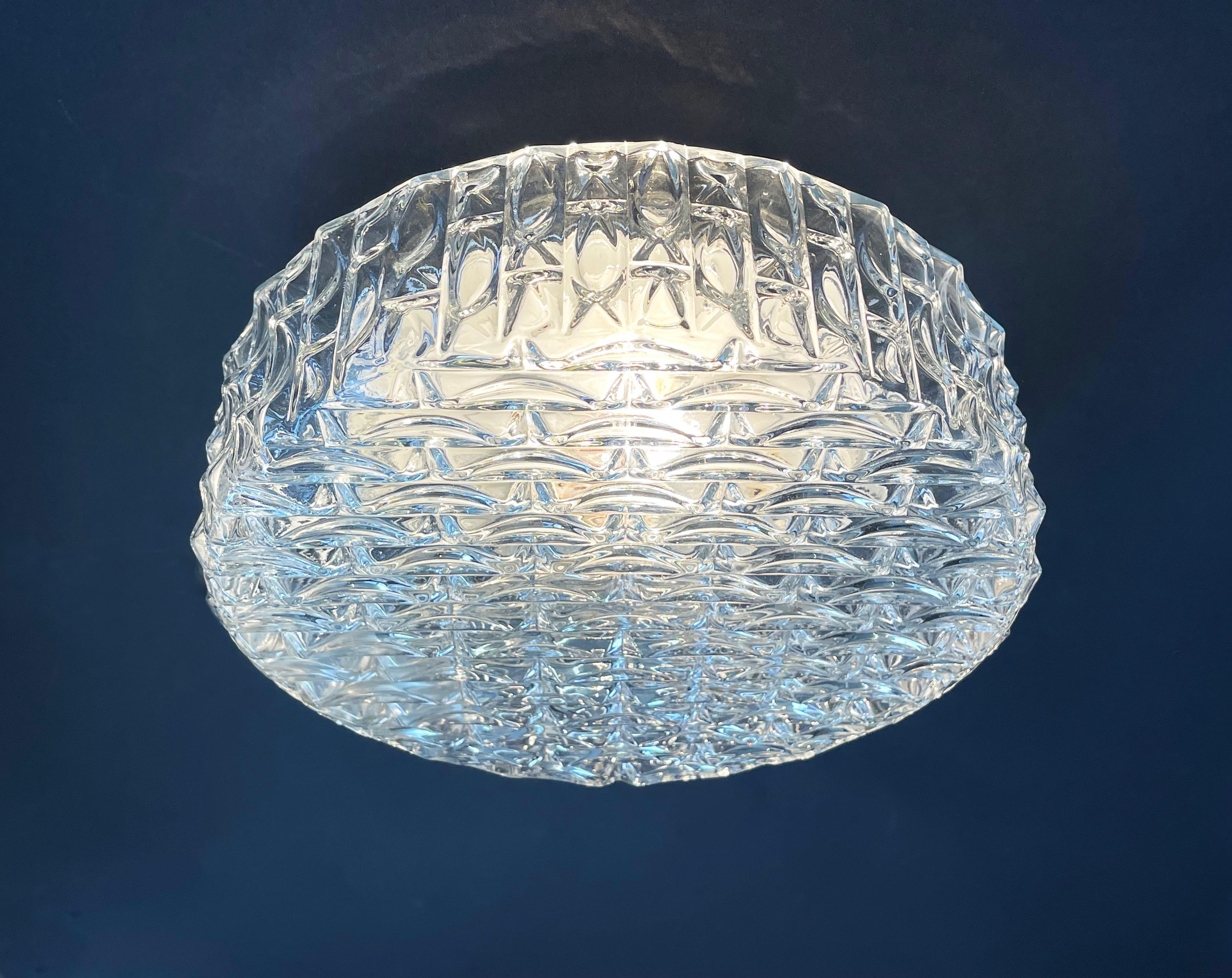 Mid-Century moderno 1960 Rund Glass Bubble Fish Lampada da soffitto a incasso a parete, bianco, Germania in vendita