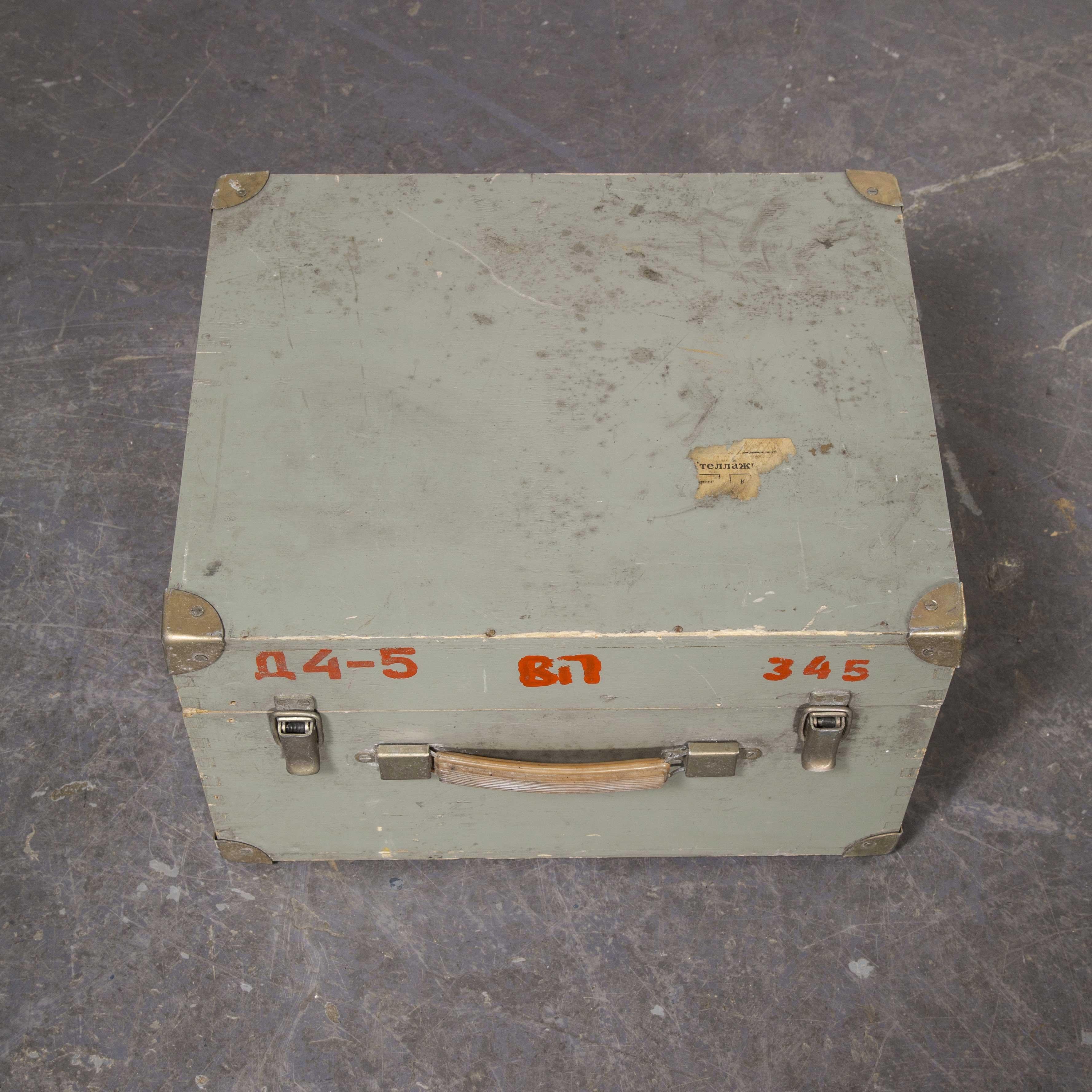 1960s Russian Industrial Equipment Box 'Model 256.6' In Good Condition In Hook, Hampshire