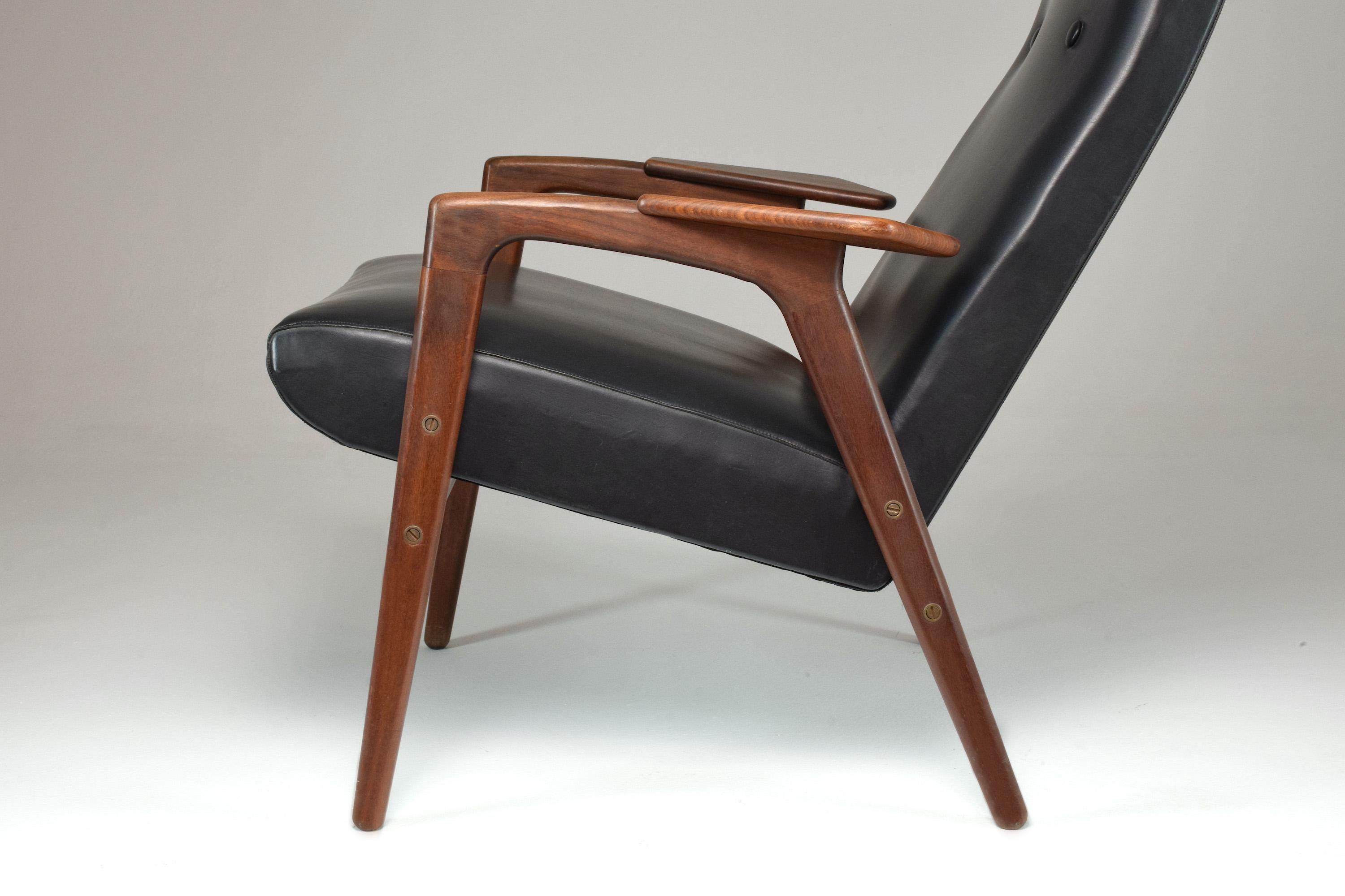 Leather 1960's Ruster Lounge Chair by Yngve Ekström for Pastoe For Sale