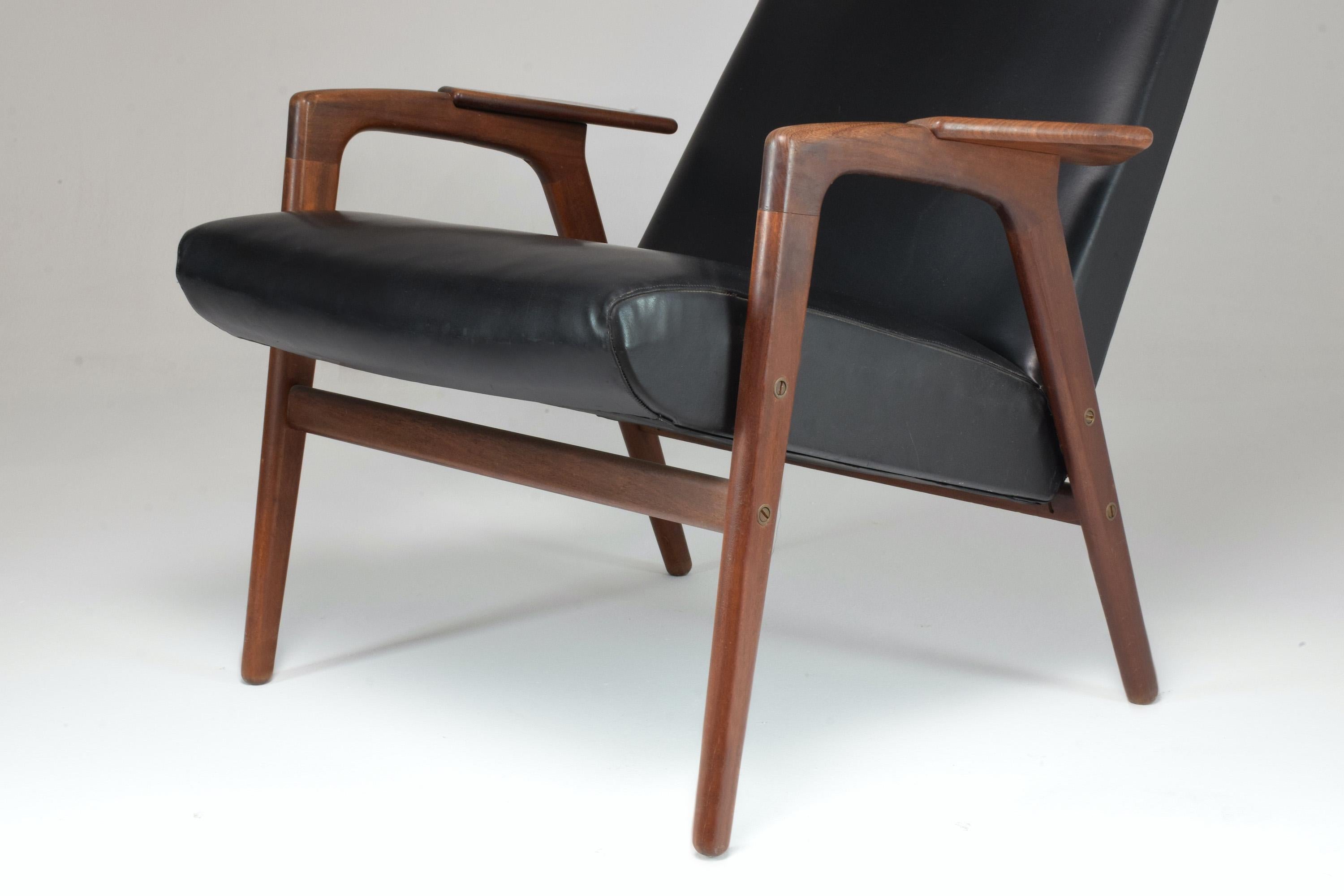 1960's Ruster Lounge Chair by Yngve Ekström for Pastoe In Good Condition For Sale In Paris, FR