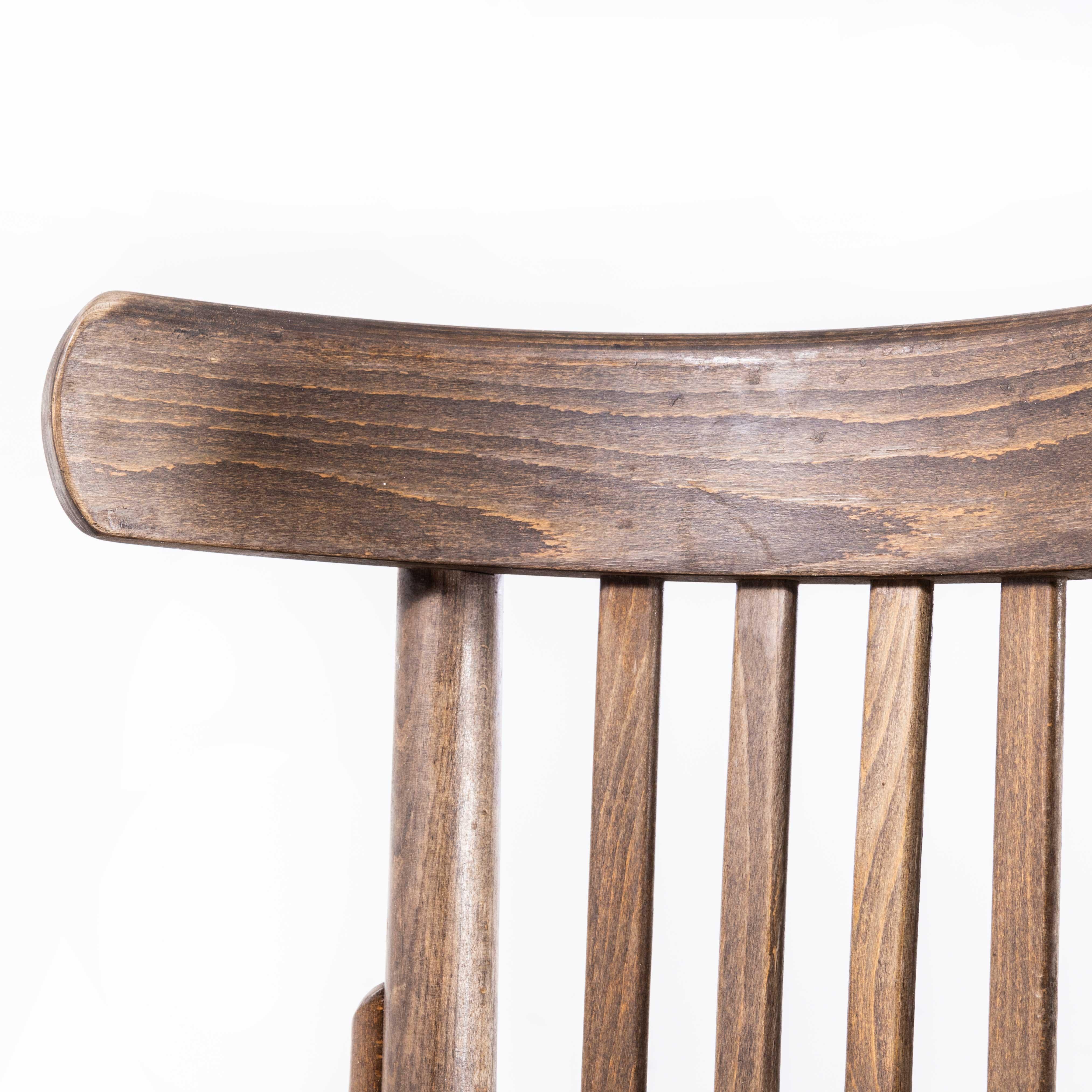 Milieu du XXe siècle Chaise de salle à manger en bois bentley à dossier selle des années 1960 - Ensemble de treize en vente