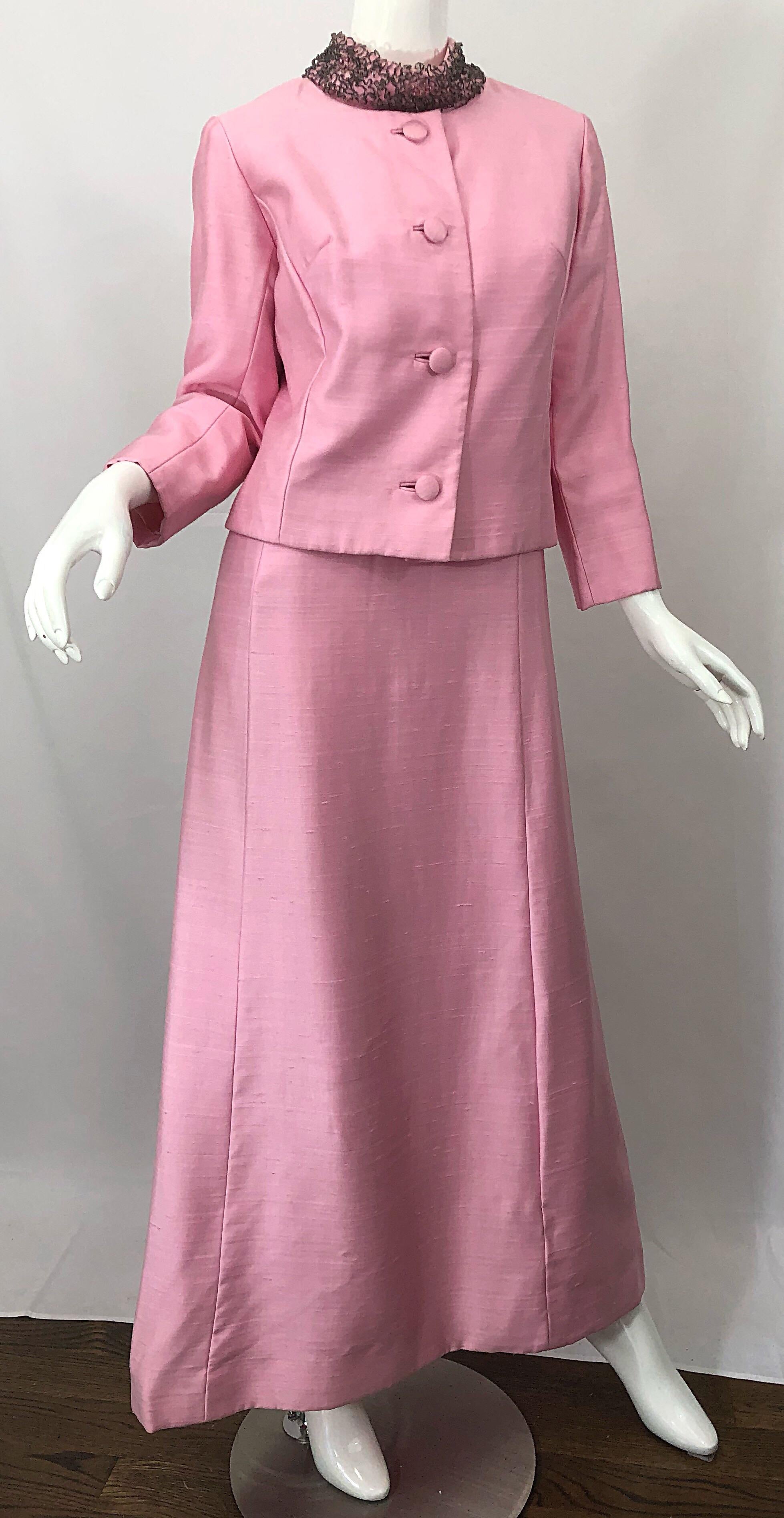 Saks 5th Avenue - Robe et veste en soie Shantung rose clair perlée, vintage, années 1960 en vente 10