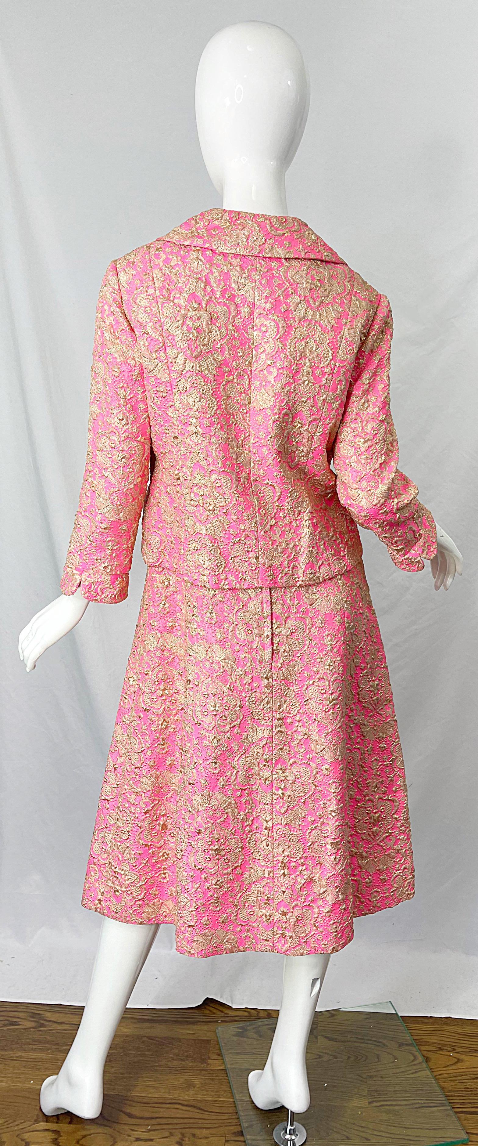 1960s Saks 5th Avenue Pink + Gold Silk Brocade A Line Dress / Jacket 60s Set For Sale 2