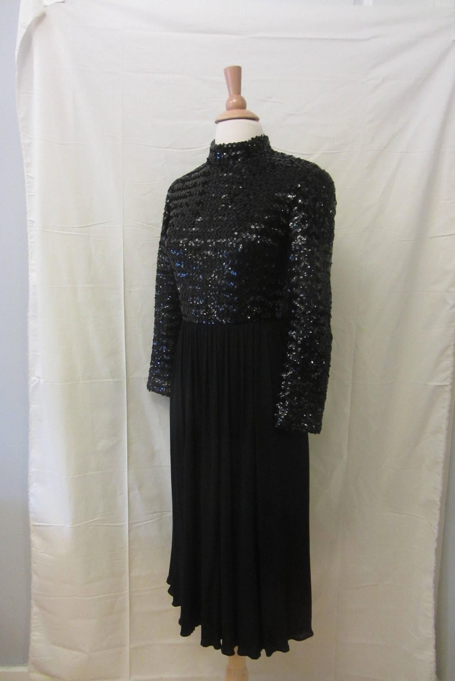1960s Saks Fifth Avenue Paillette Sequin Dress For Sale 2