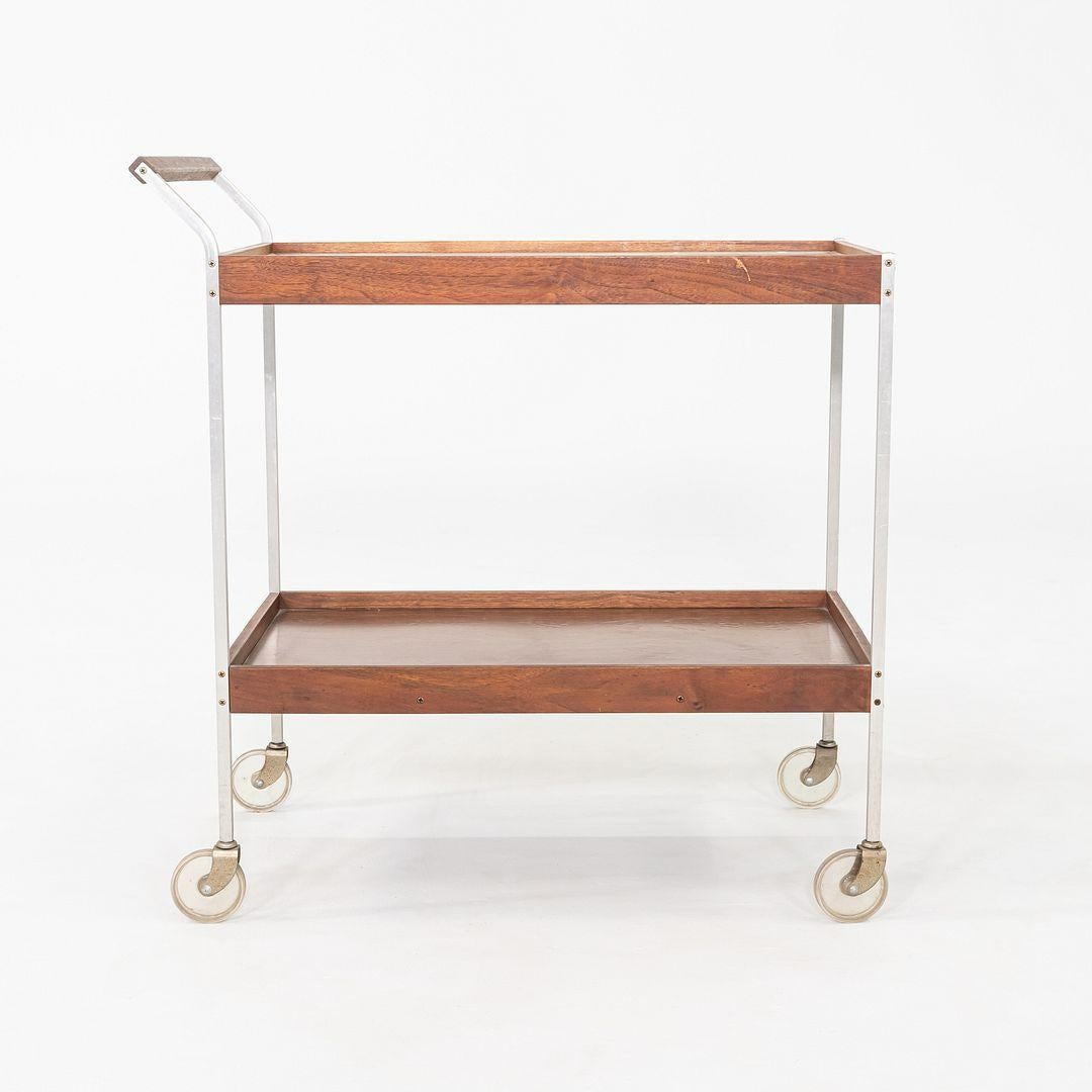 1960, Salton Hotable Two-Tier Heated Buffet Cart, Model No H-358 en vente 3