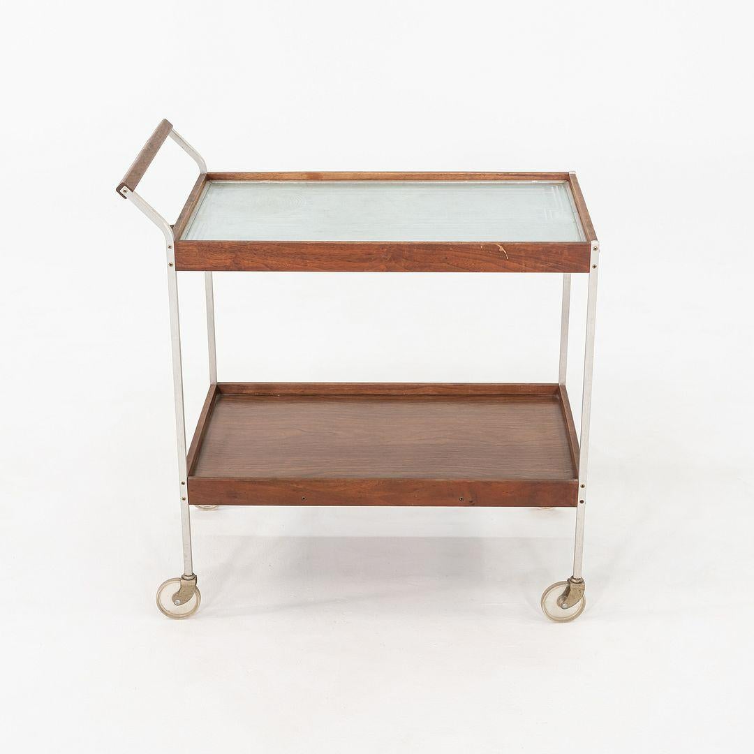 Moderne 1960, Salton Hotable Two-Tier Heated Buffet Cart, Model No H-358 en vente