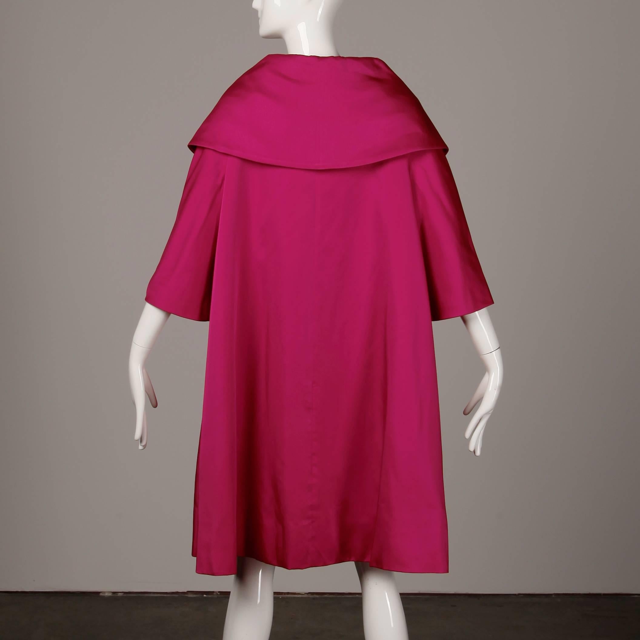 Women's 1960s Sandra Sage Vintage Fuchsia Pink Silk Satin Swing Coat with Pop Up Collar