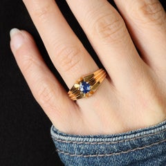 1960s Sapphire 18 Karat Yellow Gold Bangle Ring