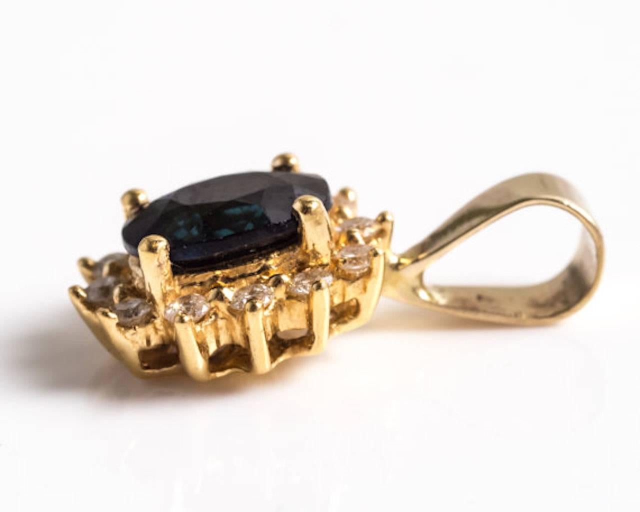Oval Cut 1960s Sapphire and Diamond 14 Karat Yellow Gold Pendant For Sale
