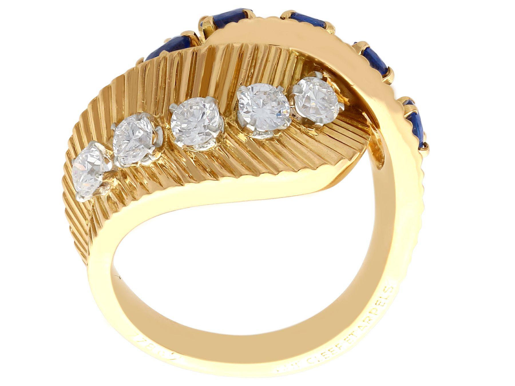 1960s Sapphire and Diamond Yellow Gold Ring by Van Cleef & Arpels In Excellent Condition For Sale In Jesmond, Newcastle Upon Tyne