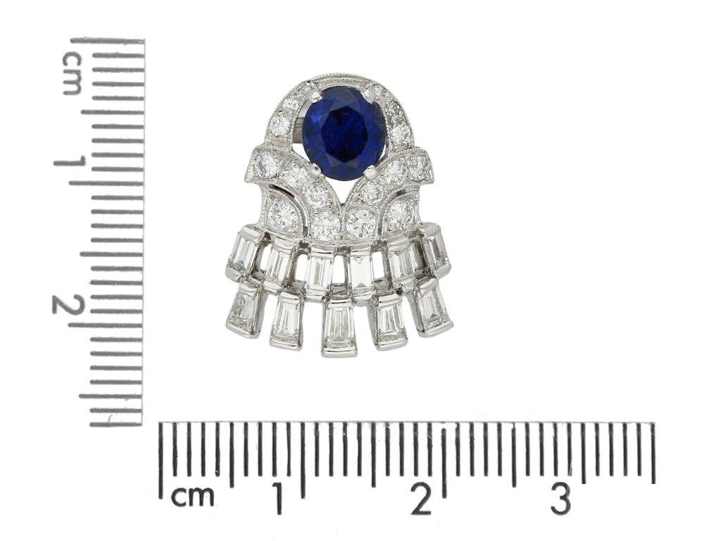 Boucles d'oreilles saphir et diamant des années 1960 Bon état - En vente à London, GB