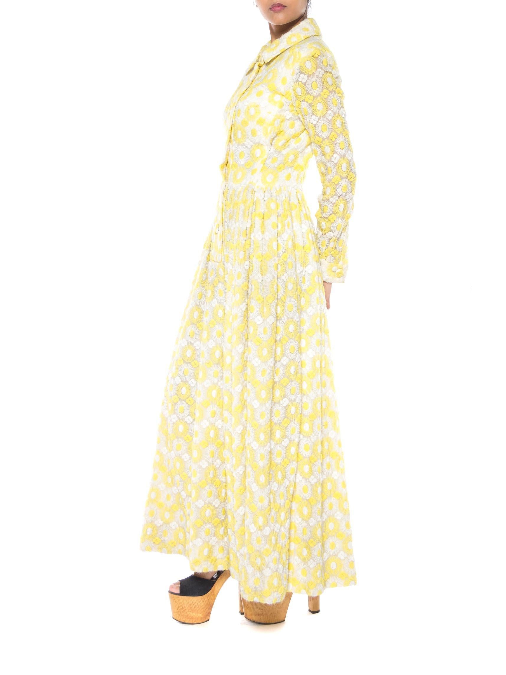 1960S SARFF ZUMPANO Acrylic Yellow And White Daisy Embroidered Maxi Dress In Excellent Condition For Sale In New York, NY