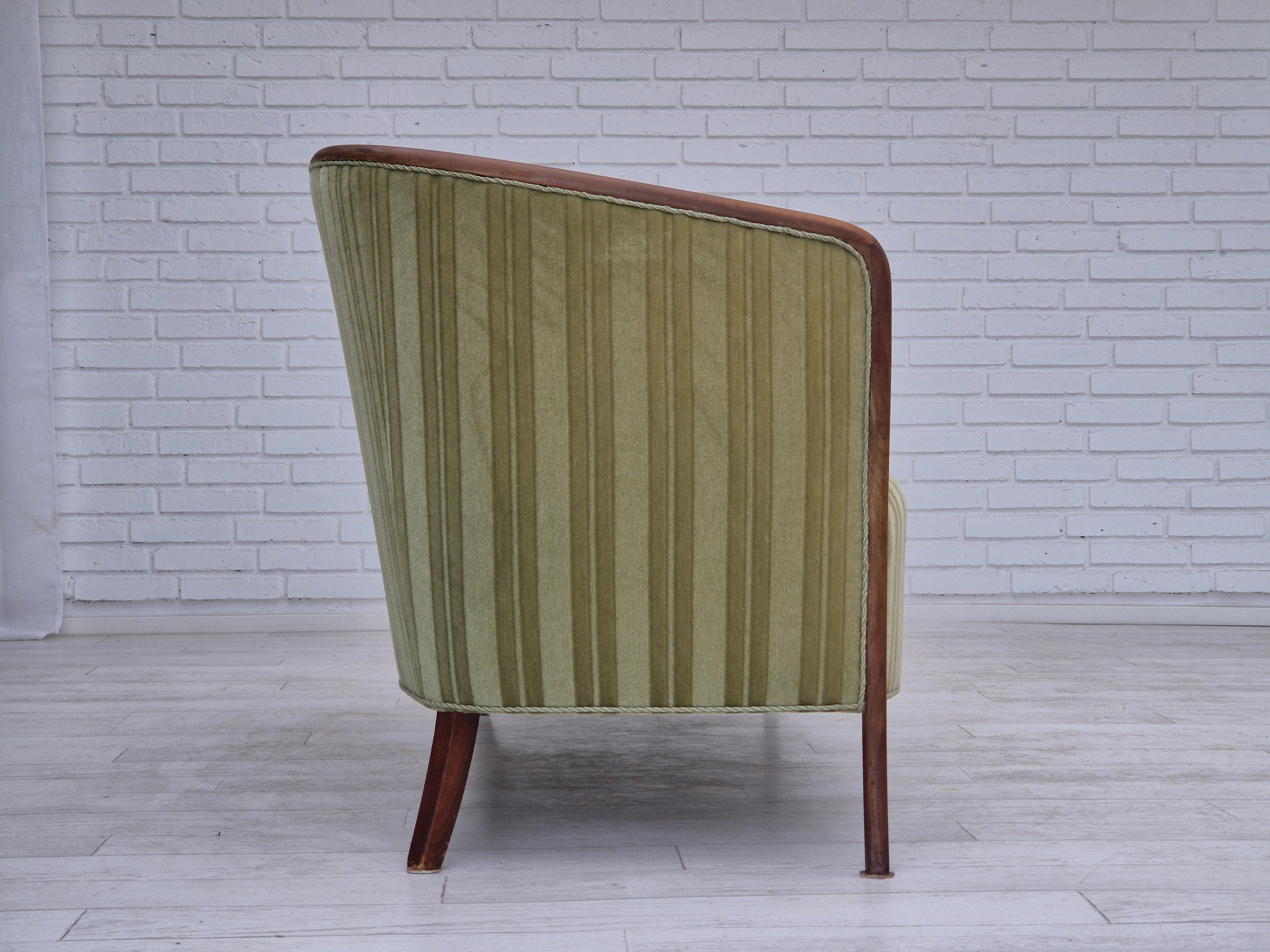 1960s, Scandinavian 2 seater sofa, original condition, velour, teak wood. In Good Condition For Sale In Tarm, 82