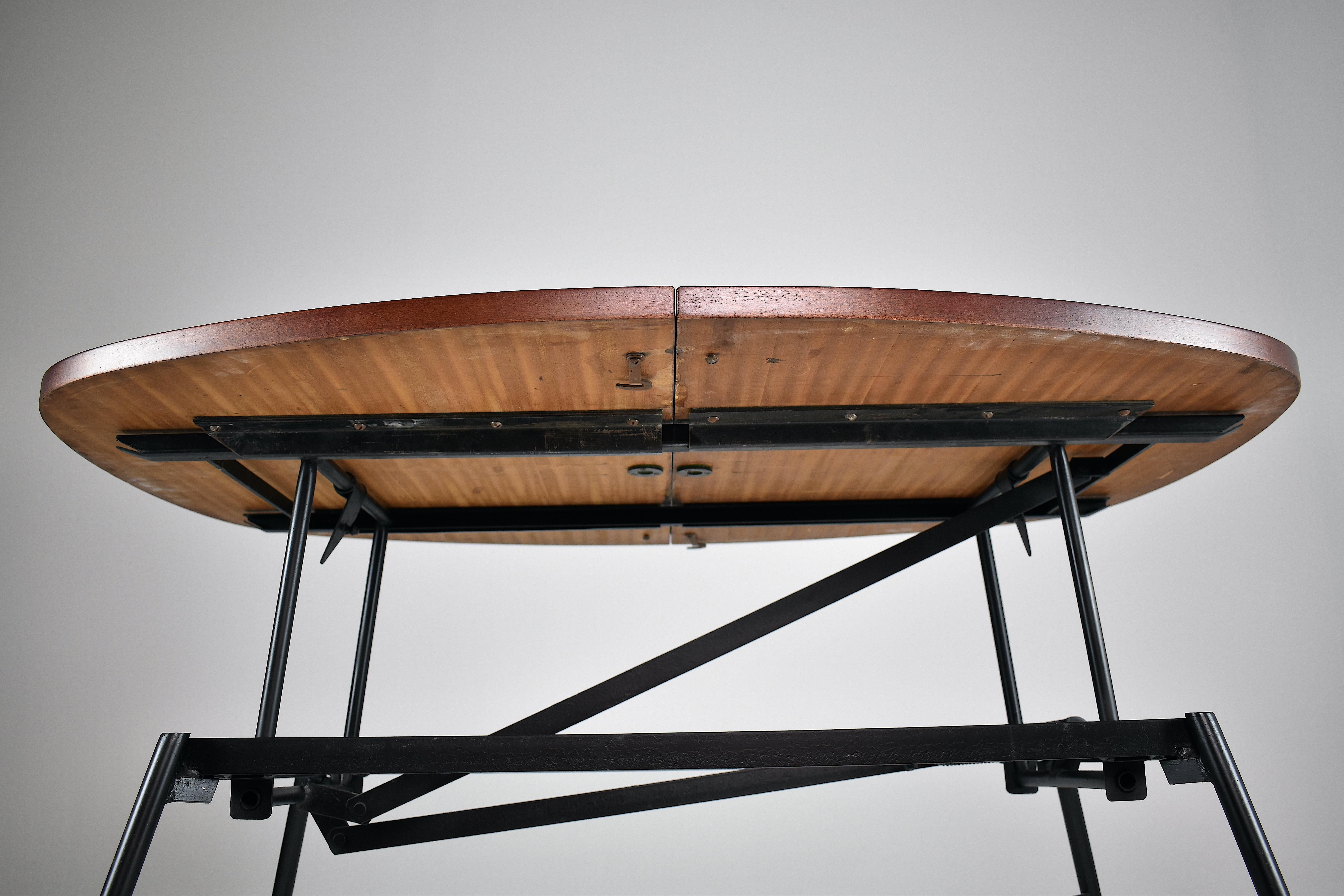 1960's Scandinavian Adjustable Coffee/Dining Table  For Sale 4