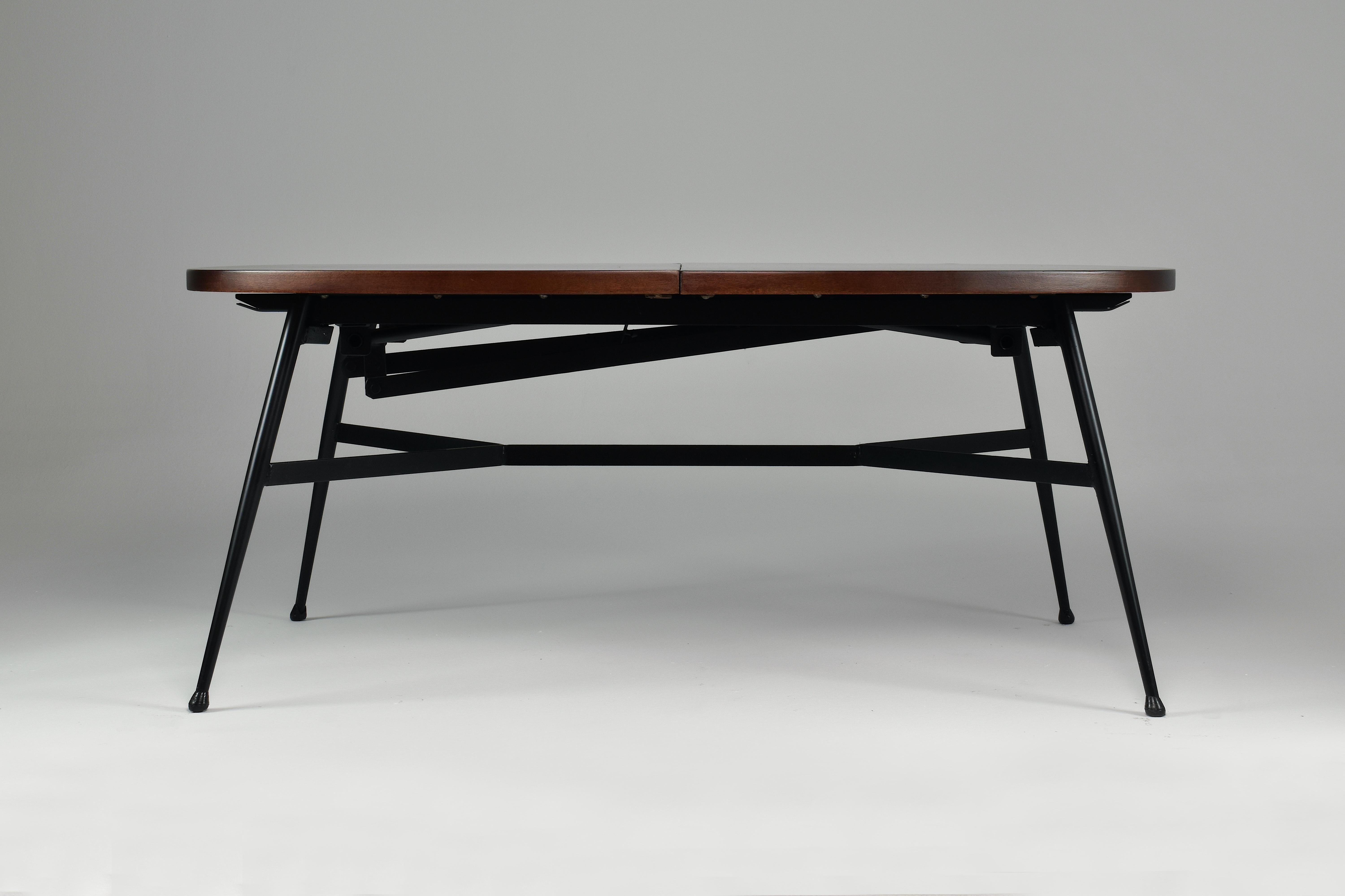 1960's Scandinavian Adjustable Coffee/Dining Table  For Sale 6