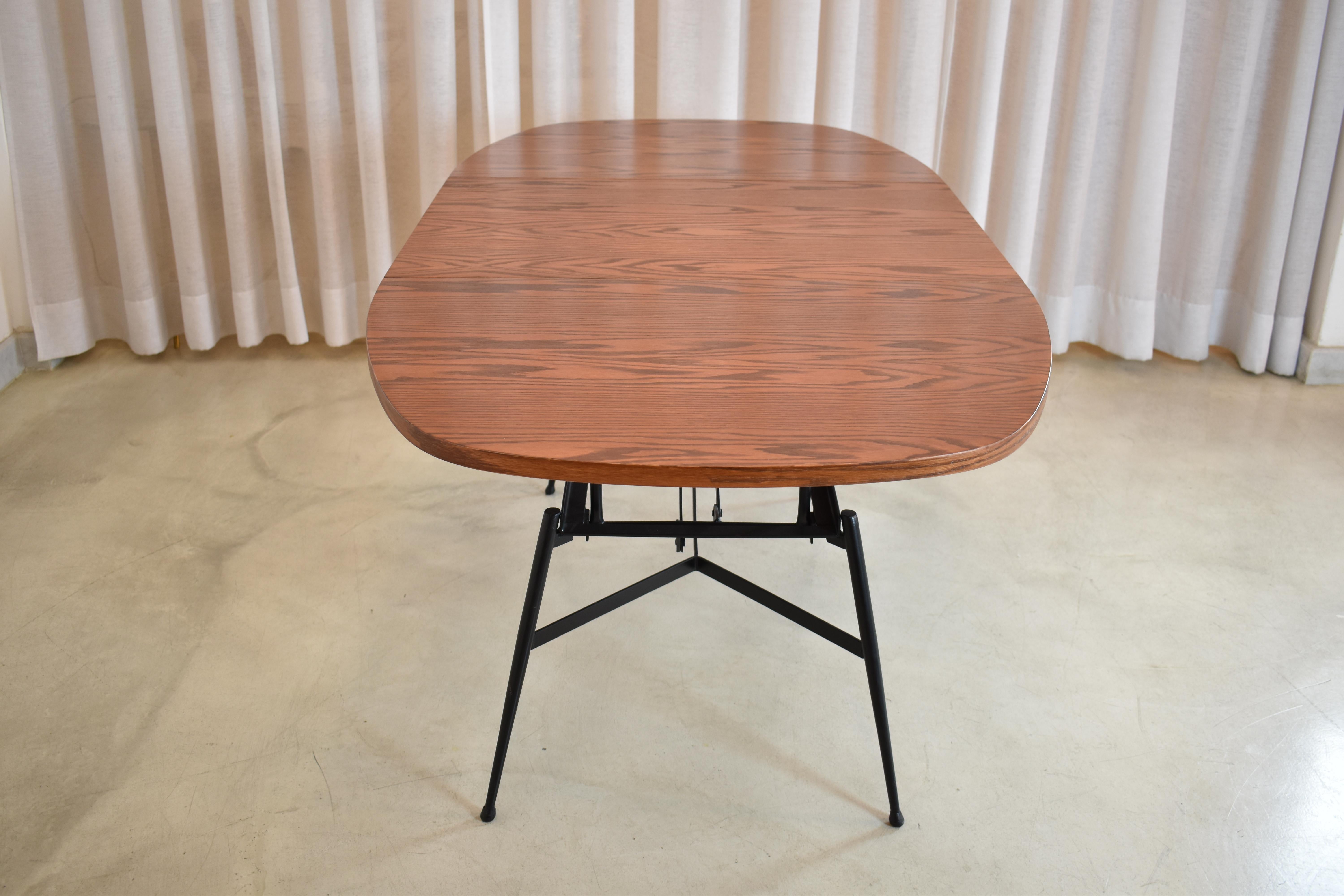 Scandinave Table basse/de salle à manger scandinave réglable des années 1960 en vente