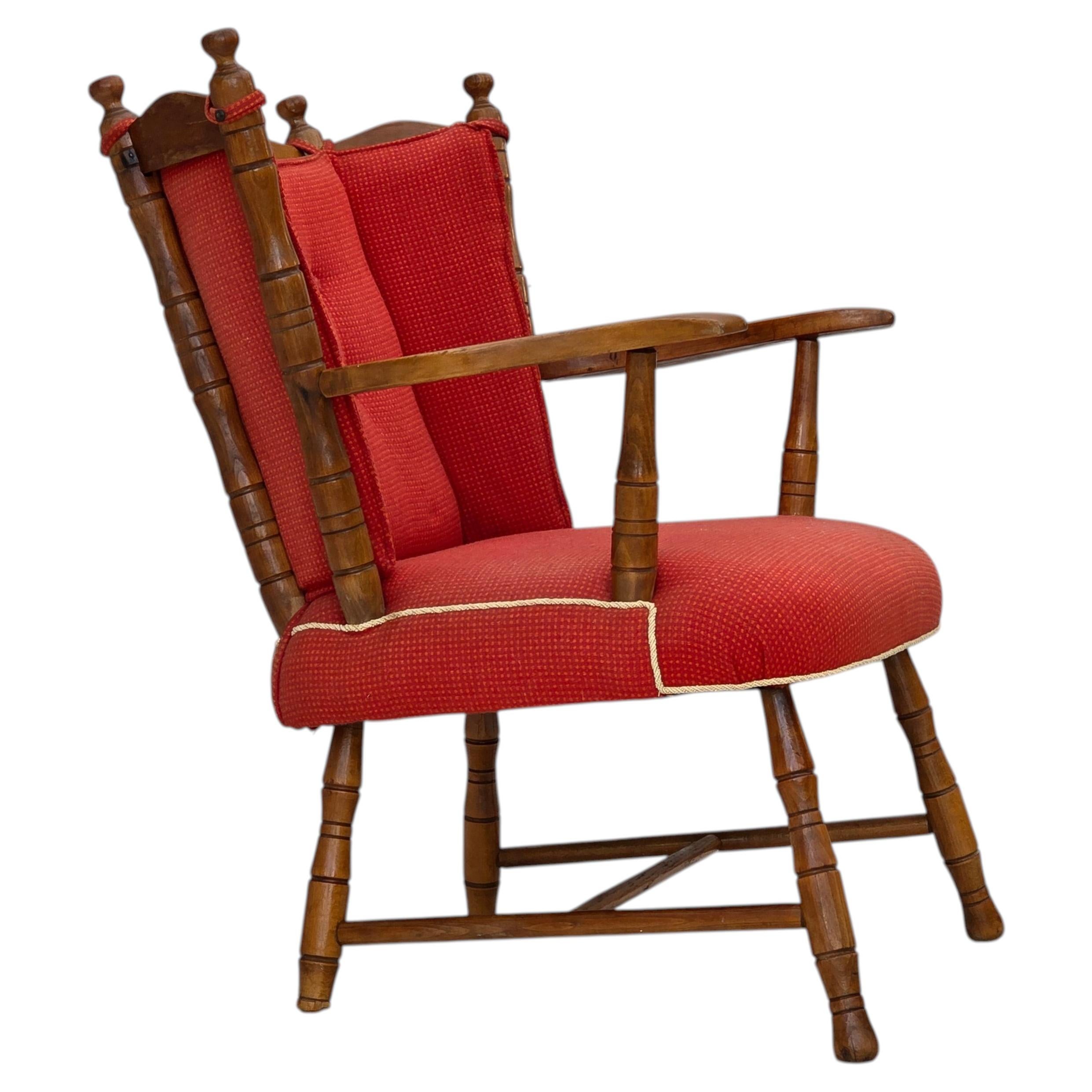 1960, Poltrona scandinava. Lana rossa per mobili, legno di faggio.