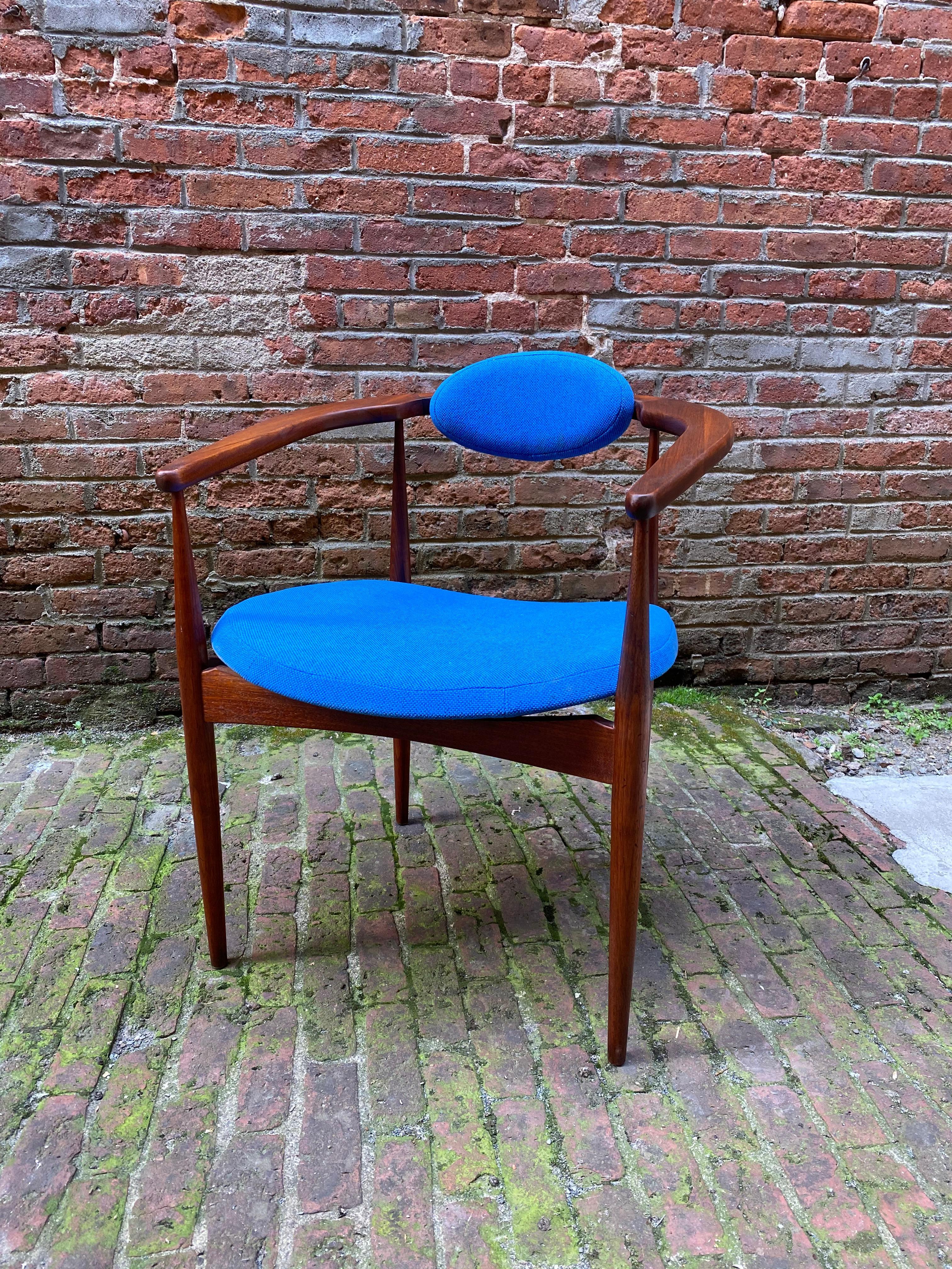 Scandinavian Modern 1960s Adrian Pearsall for Craft Associates 950-C Upholstered Armchair