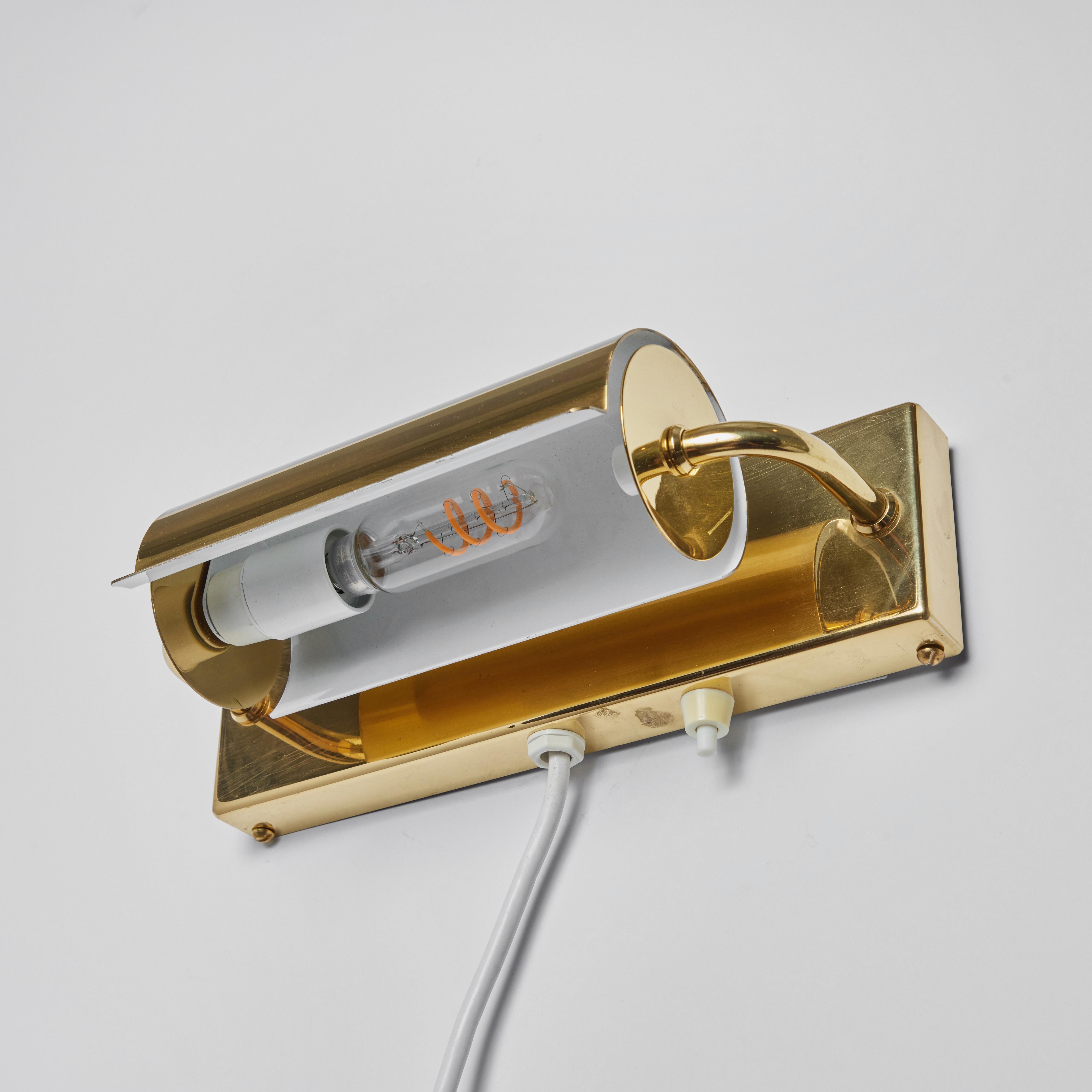 1960s Scandinavian Brass Rotating Wall Lamp in the Style of Charlotte Perriand For Sale 1
