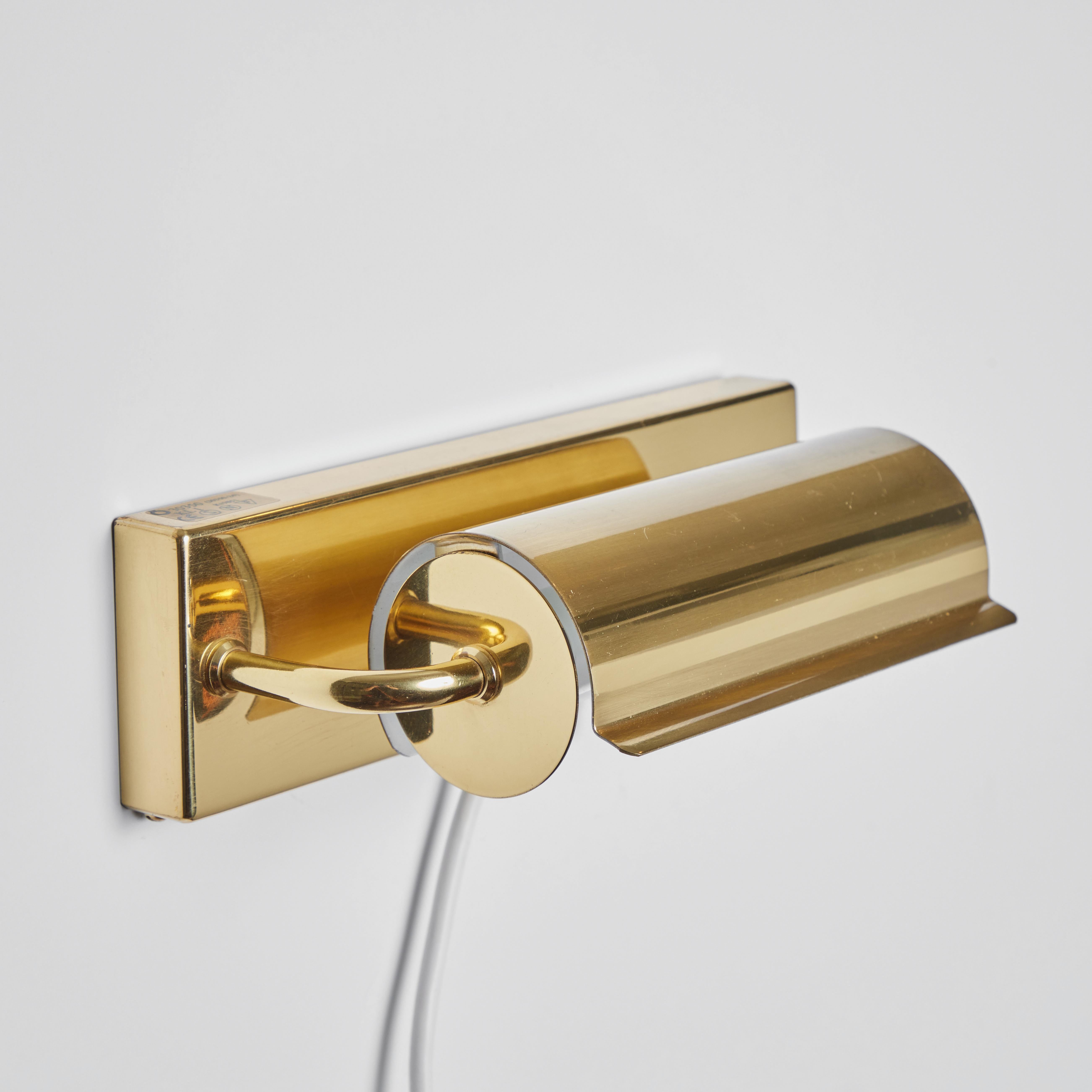 1960s Scandinavian Brass Rotating Wall Lamp in the Style of Charlotte Perriand For Sale 3