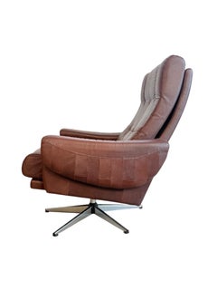 Chaise longue scandinave en cuir brun des années 1960