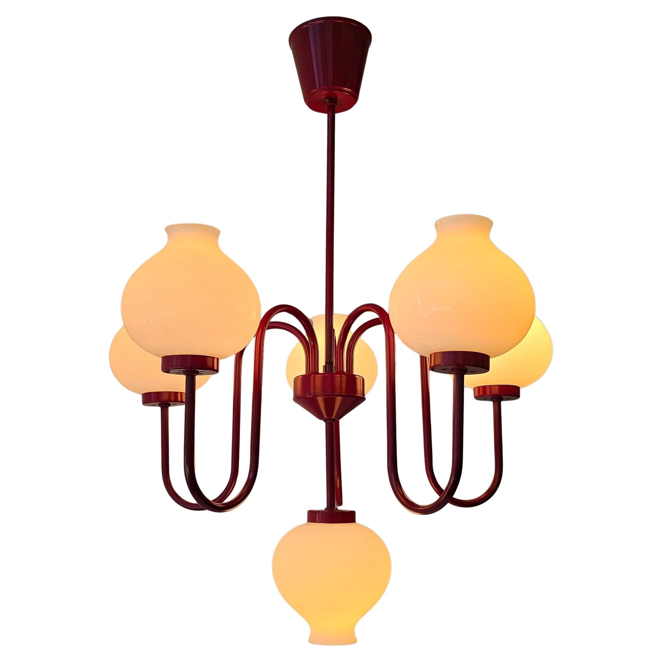Mid-Century moderno Lampadario scandinavo degli anni '60, stile Louis Poulsen in vendita