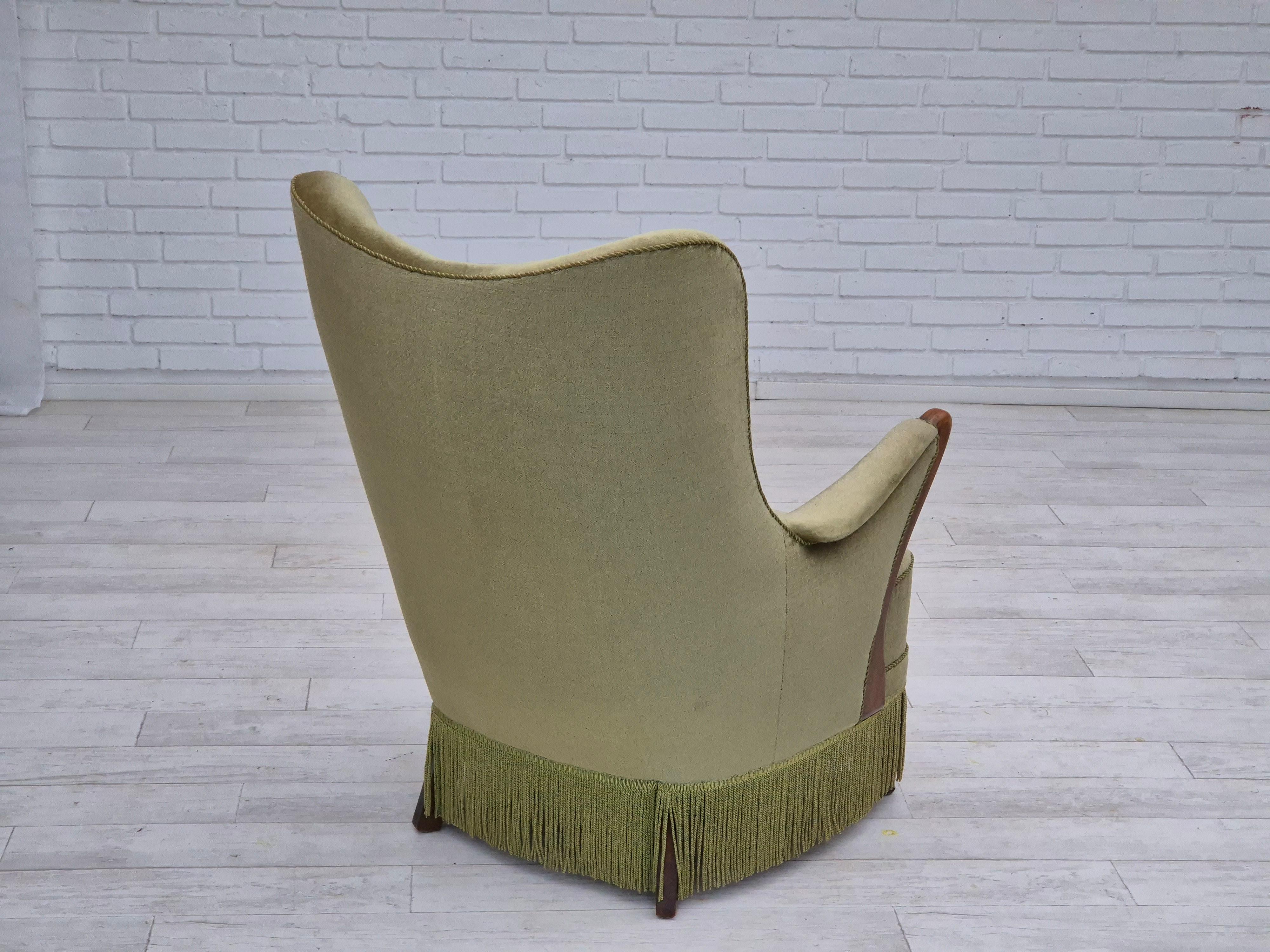 Les années 1960, design scandinave, fauteuil en état d'origine, velours de mobilier Bon état - En vente à Tarm, 82
