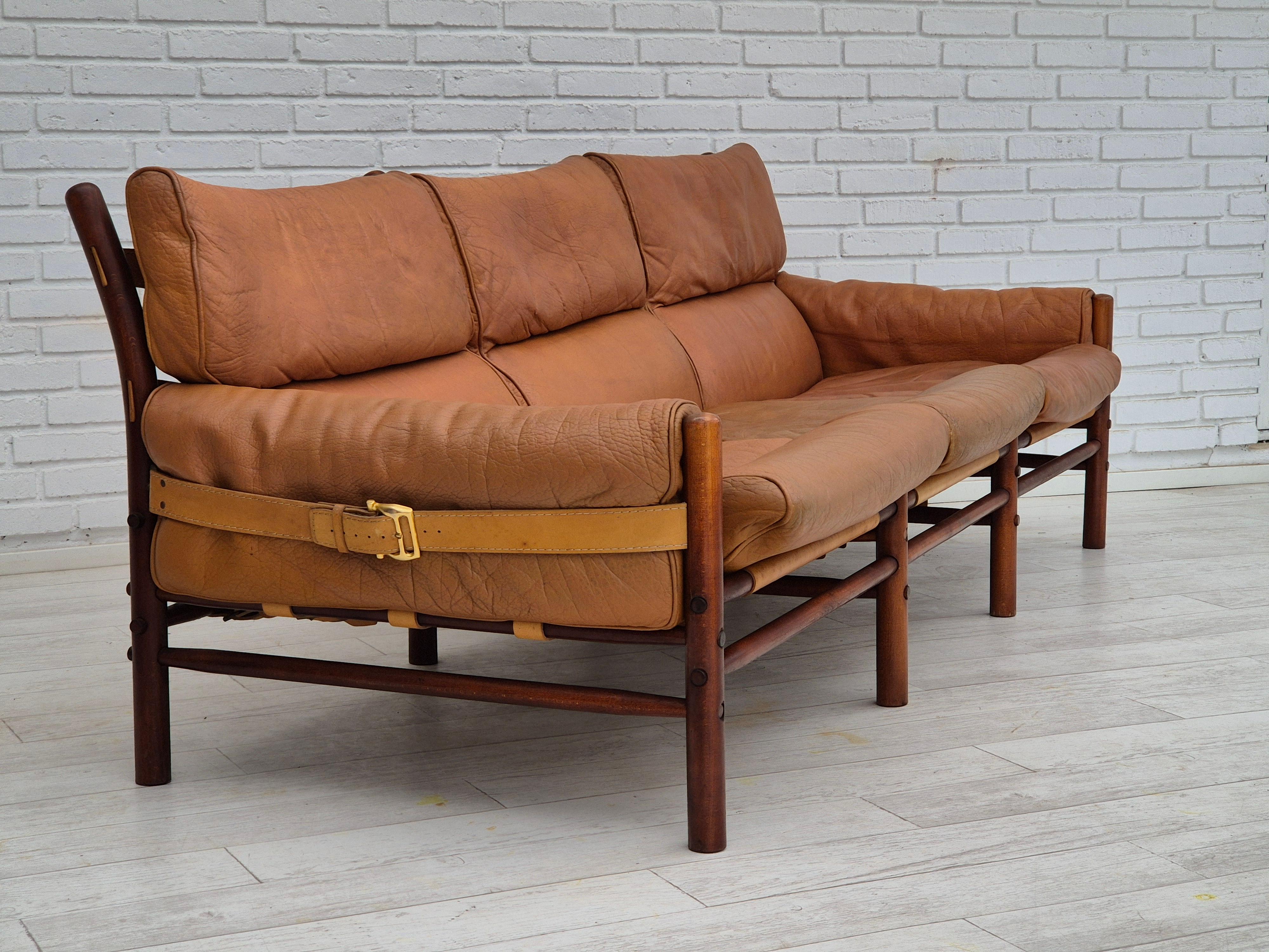 Scandinavian Modern 1960s, Scandinavian design by Arne Norell, sofa, model 