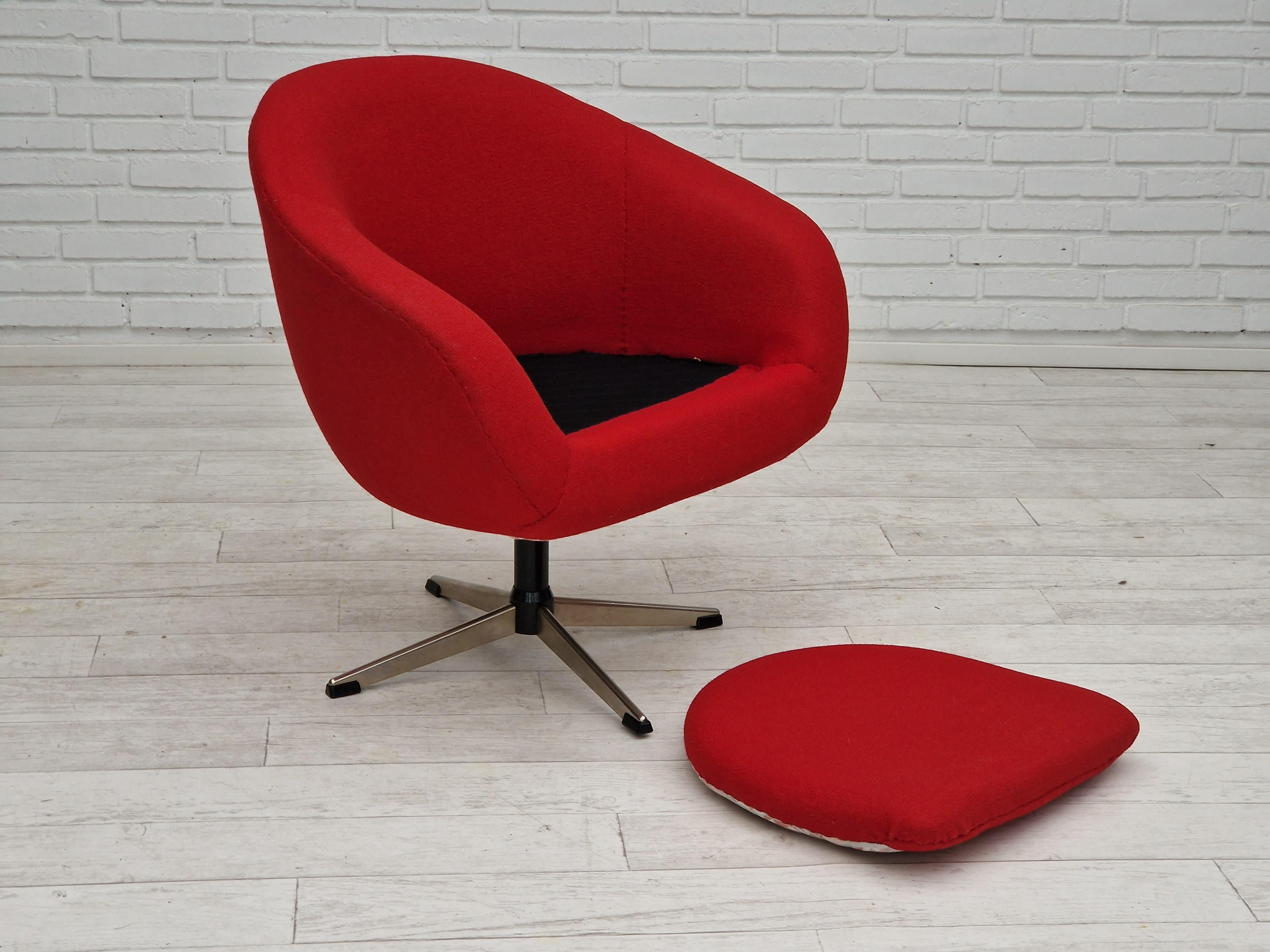 Steel 1960s, Scandinavian Design by Karl Eric Klote, Swivel Lounge Chair, Wool For Sale
