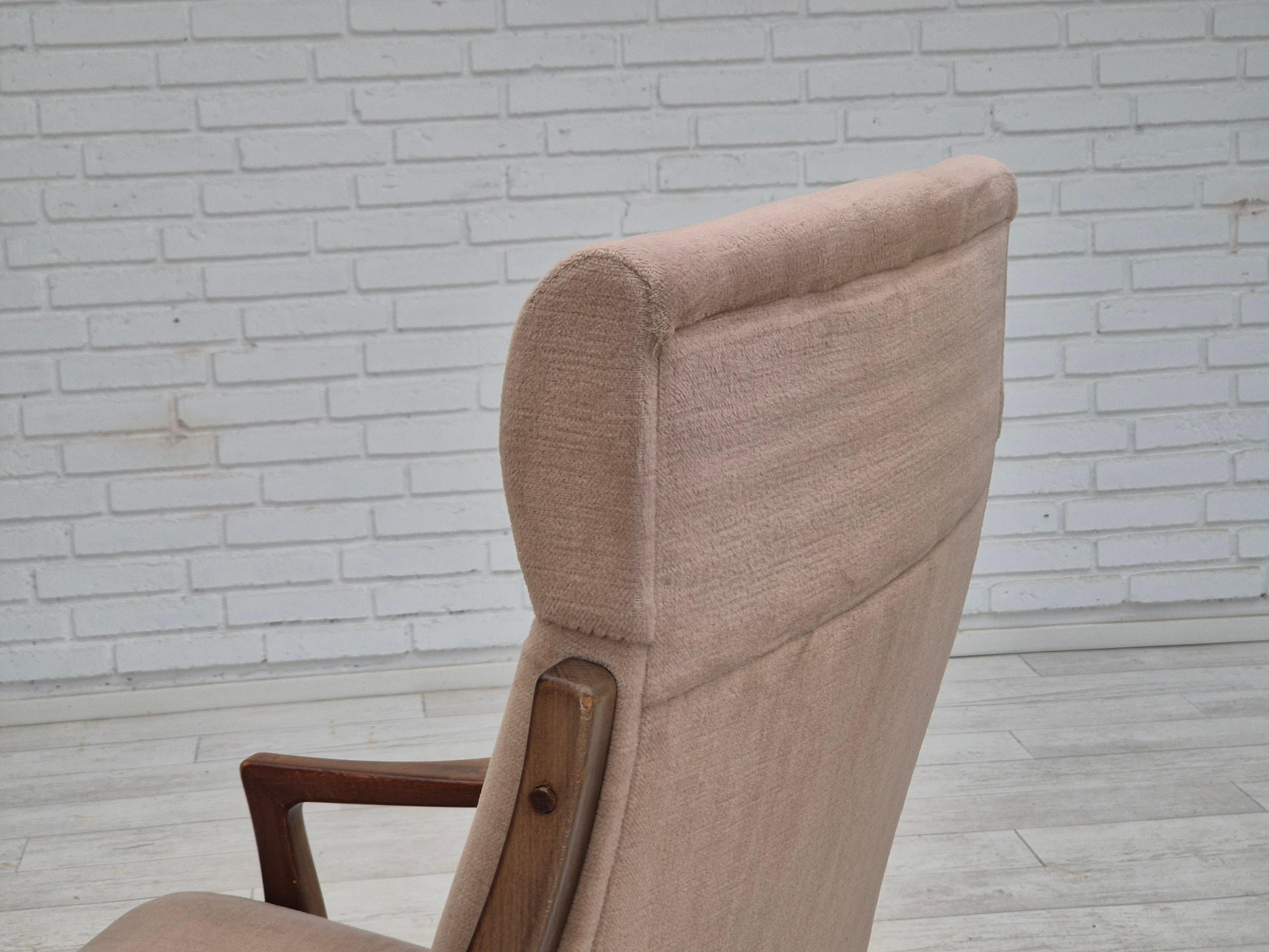 Fauteuil à dossier haut, design scandinave, état d'origine, années 1960 en vente 9