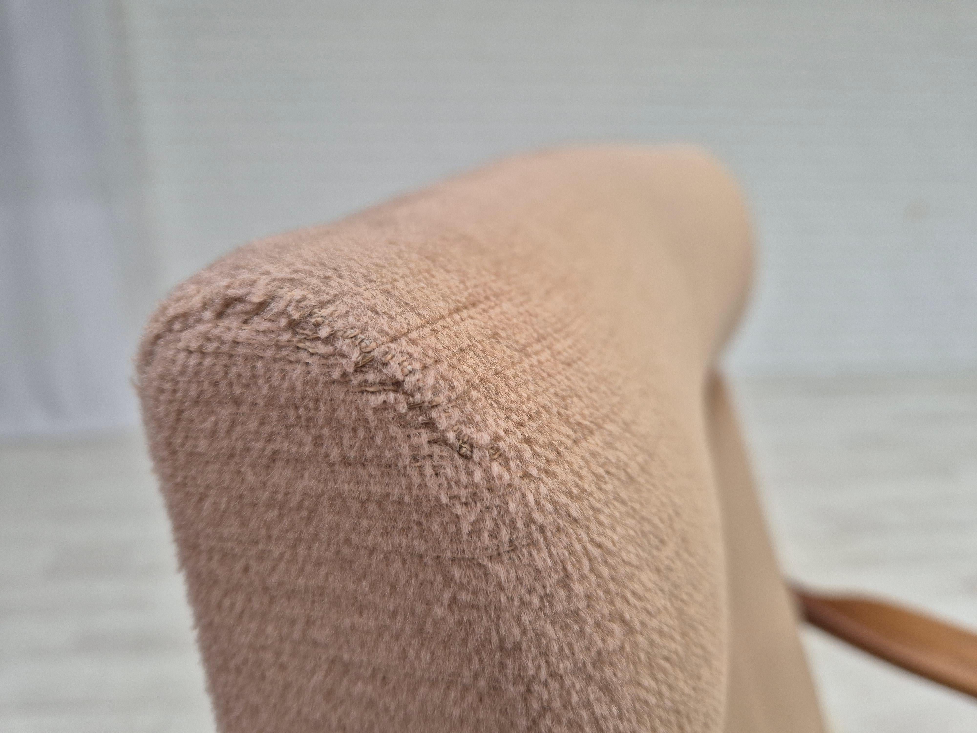 Milieu du XXe siècle Fauteuil à dossier haut, design scandinave, état d'origine, années 1960 en vente