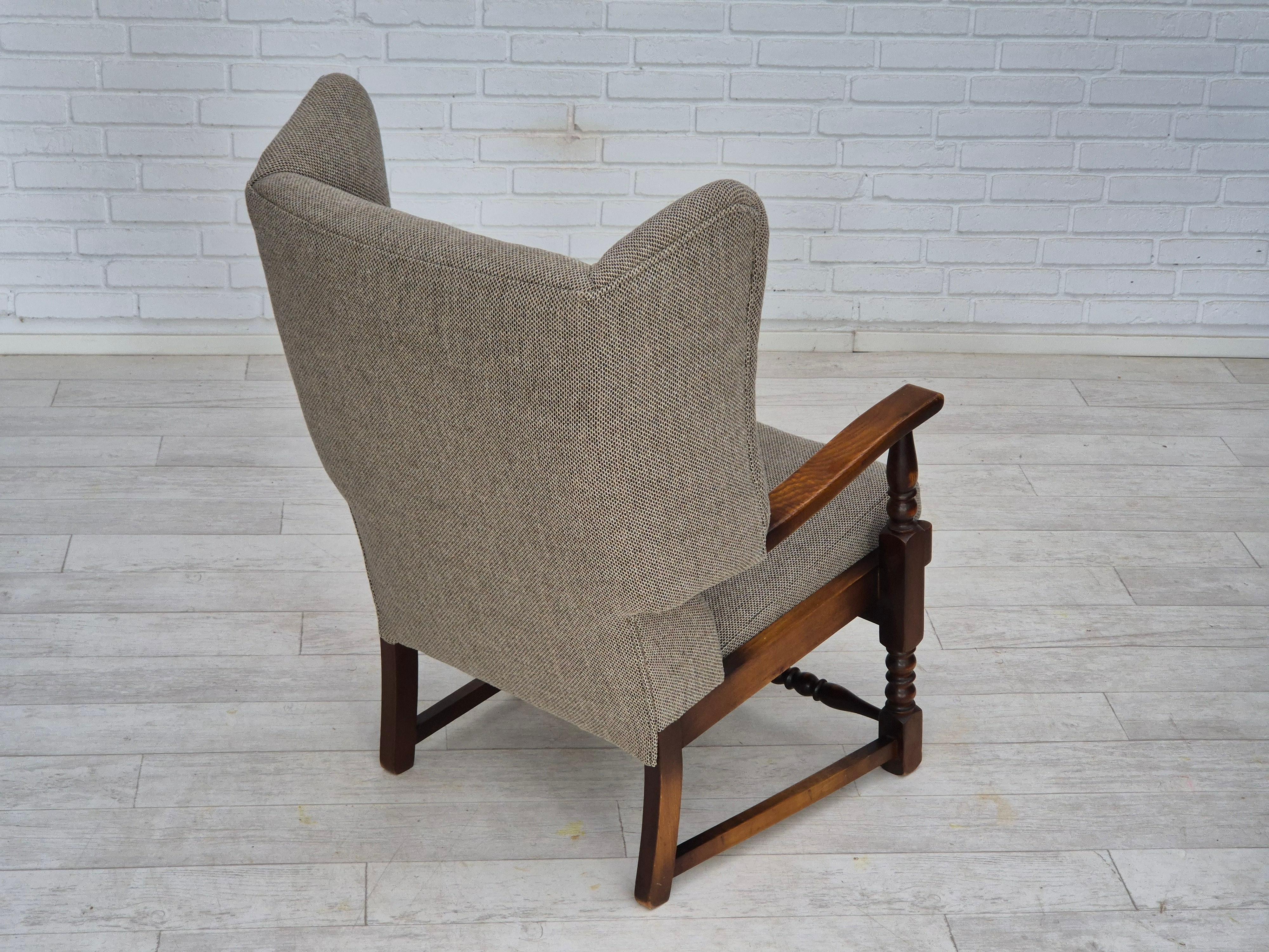 1960er Jahre, skandinavisches Design, Sessel neu gepolstert, Wollstoff, Eichenholz. im Angebot 3