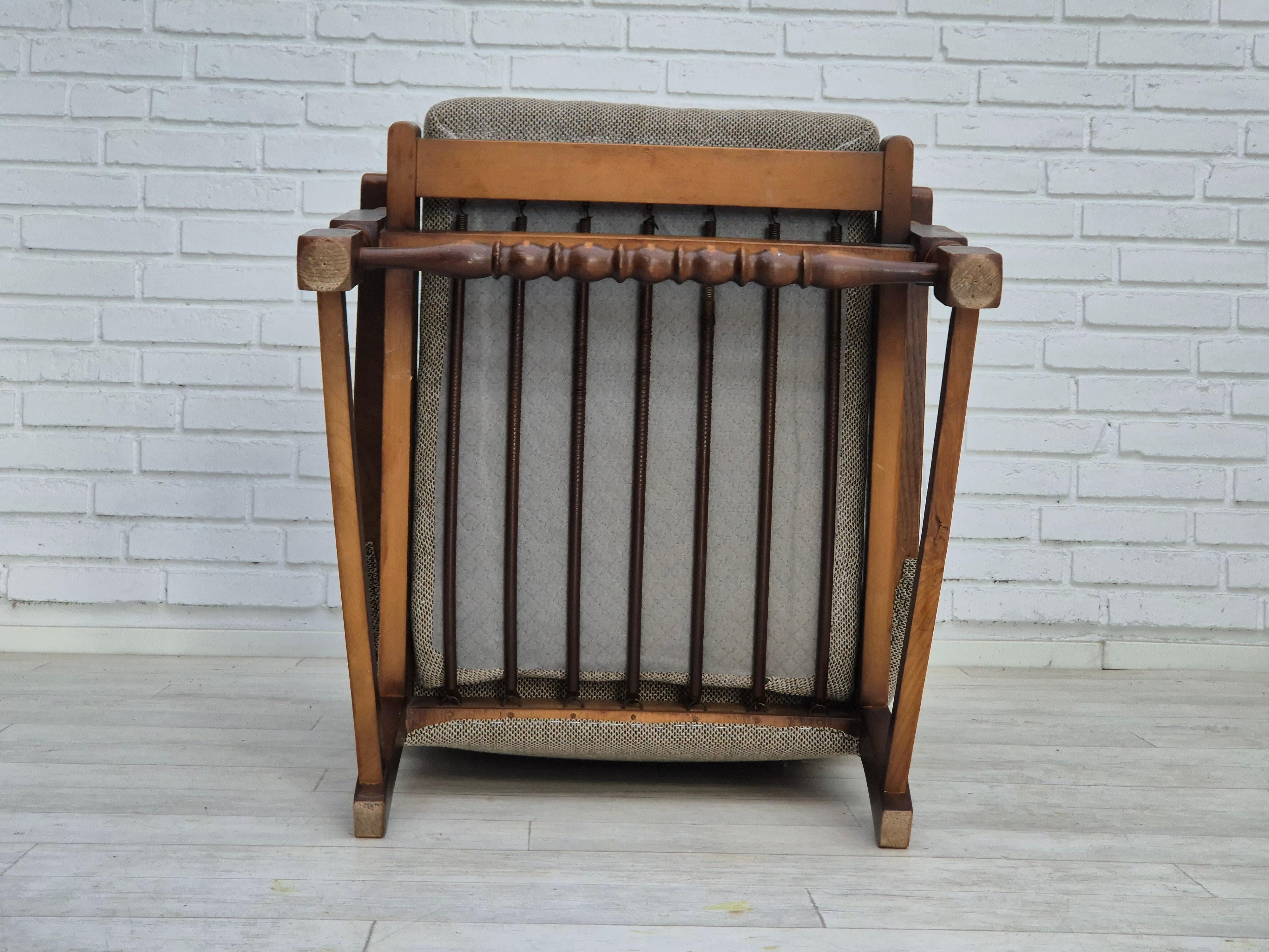 1960er Jahre, skandinavisches Design, Sessel neu gepolstert, Wollstoff, Eichenholz. im Angebot 8