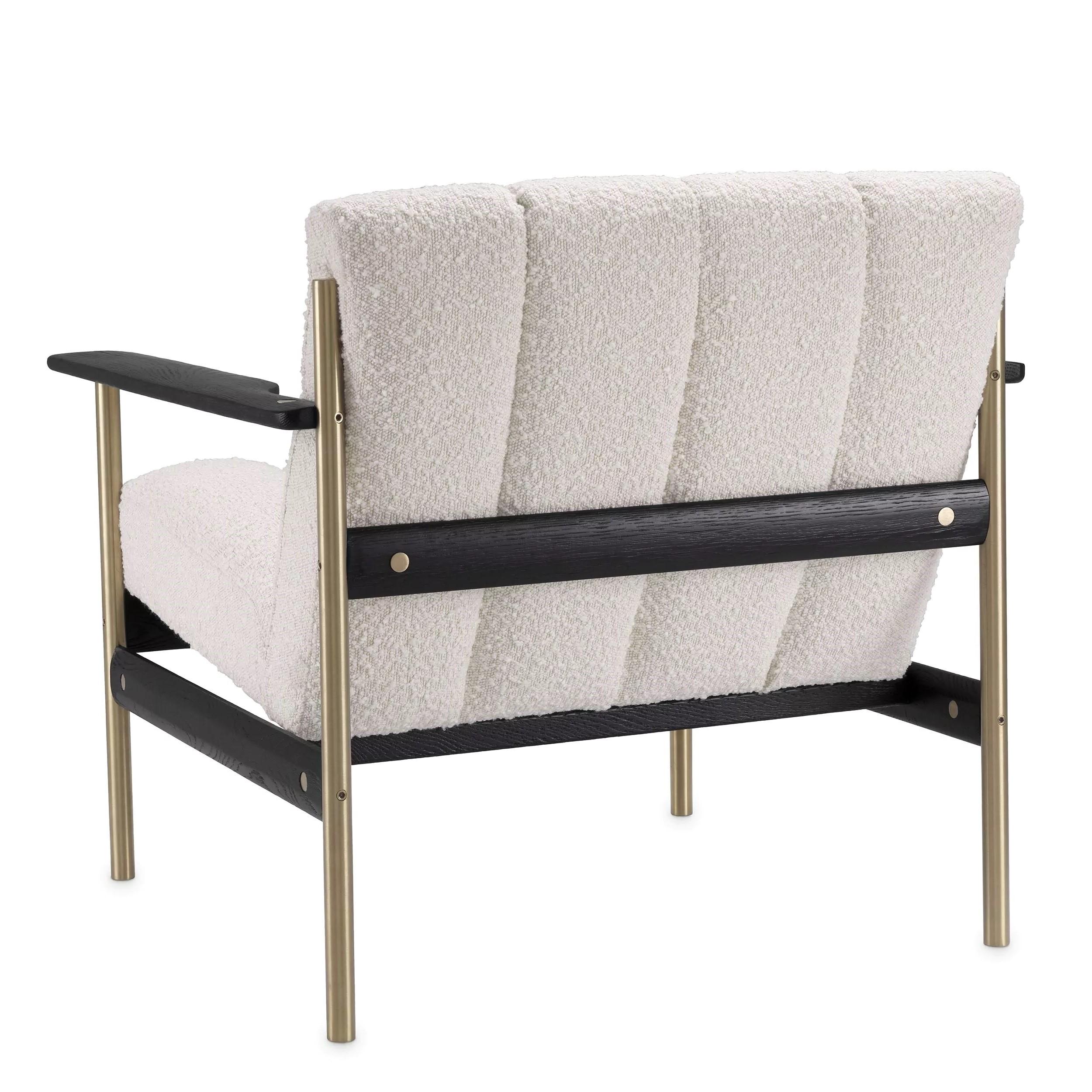 1960er Jahre Skandinavisches Design Schwarzer Sessel aus Holz und Bouclé-Stoff (21. Jahrhundert und zeitgenössisch) im Angebot