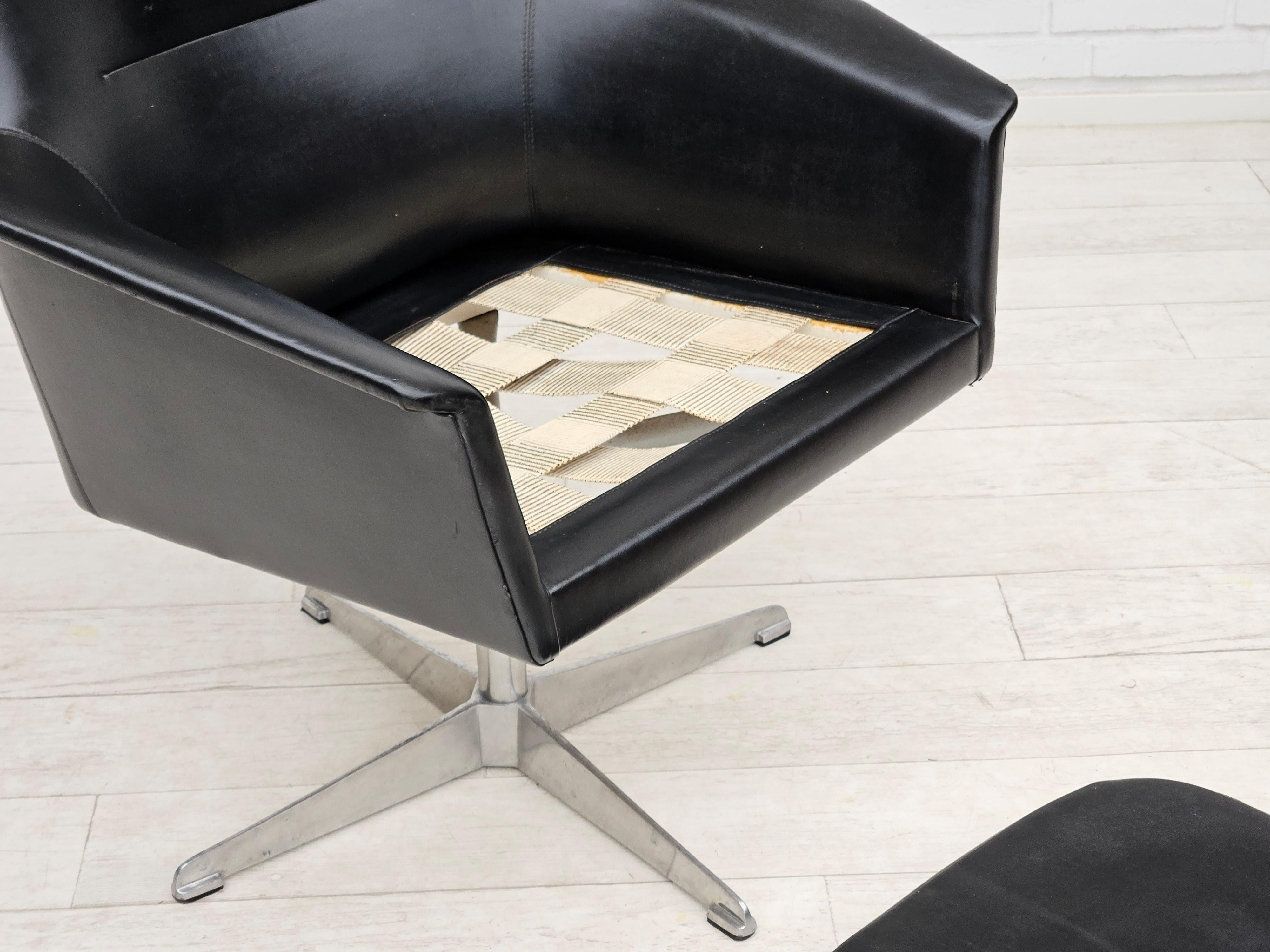 1960s, scandinavian design, swivel chair, original condition, artificial leather For Sale 8