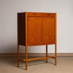 1960's Scandinavian Dry / Bar Drinking Cabinet in Teak and Oak by Westbergs