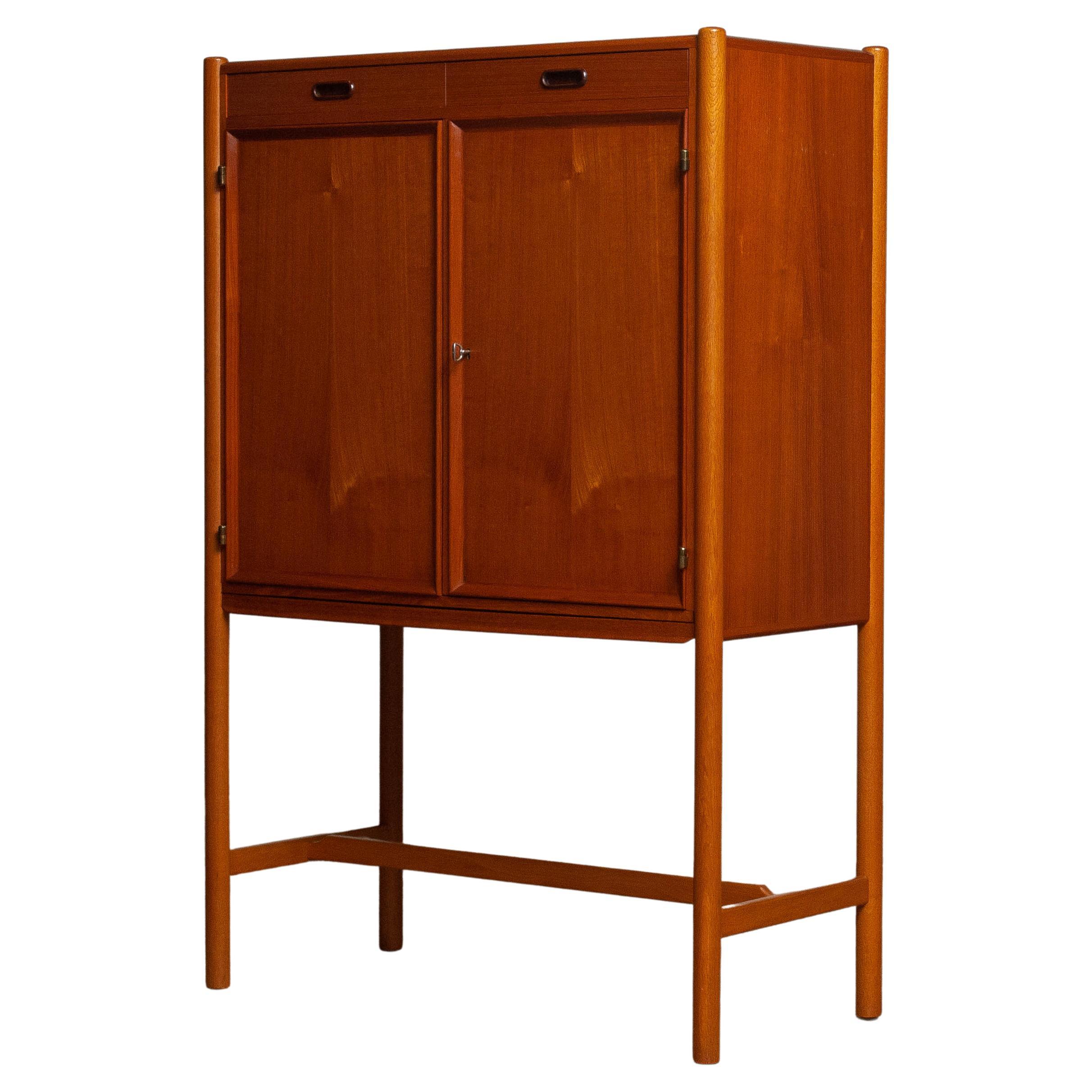 1960's Scandinavian Dry / Bar Drinking Cabinet in Teak and Oak by Westbergs