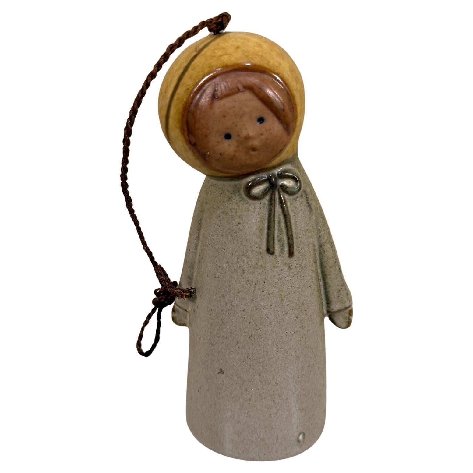 Skandinavische hängende Puppenglocke, handgefertigte Kunstkeramik, 1960er Jahre im Angebot