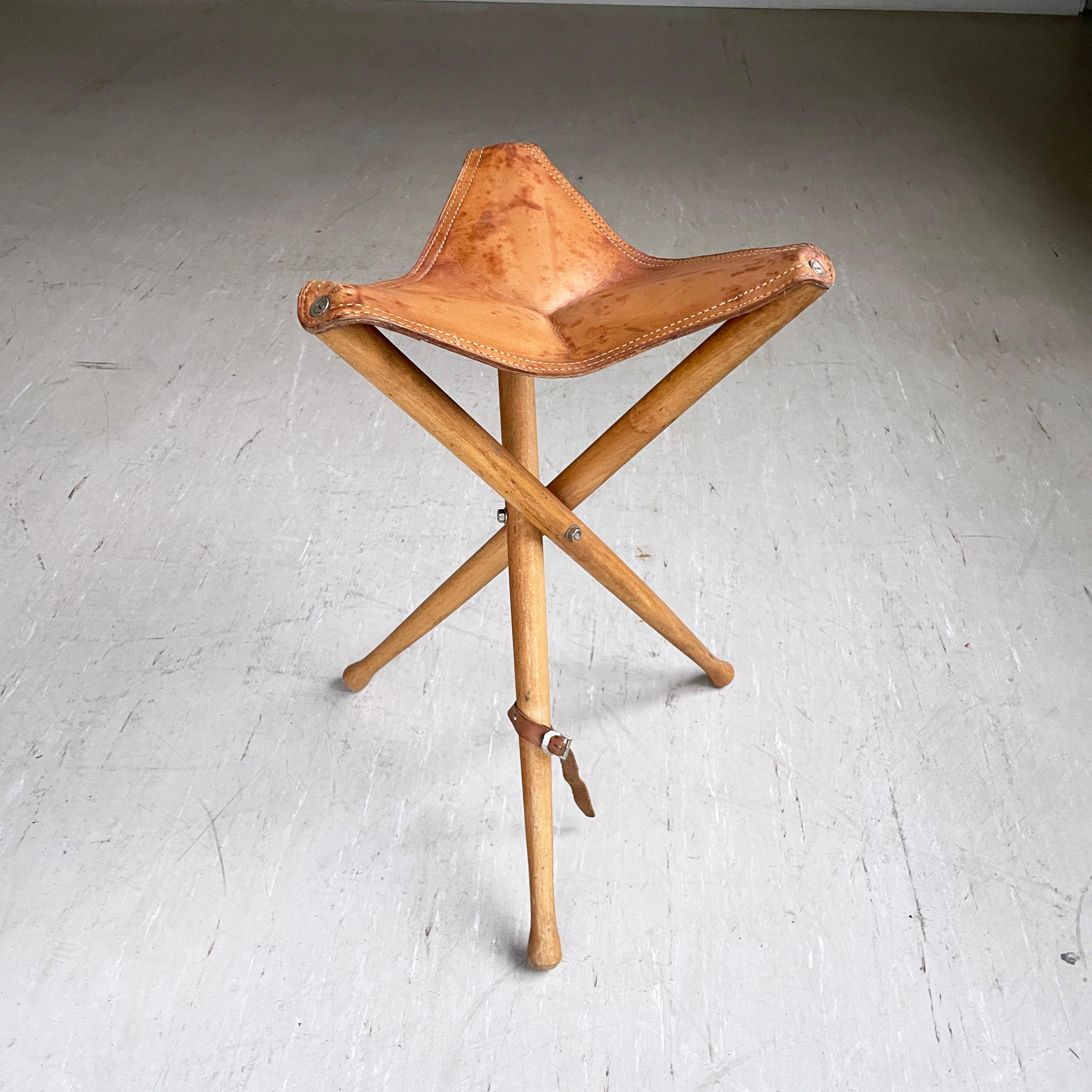 1960er Jahre Skandinavischer Safari-Hocker im Angebot 12