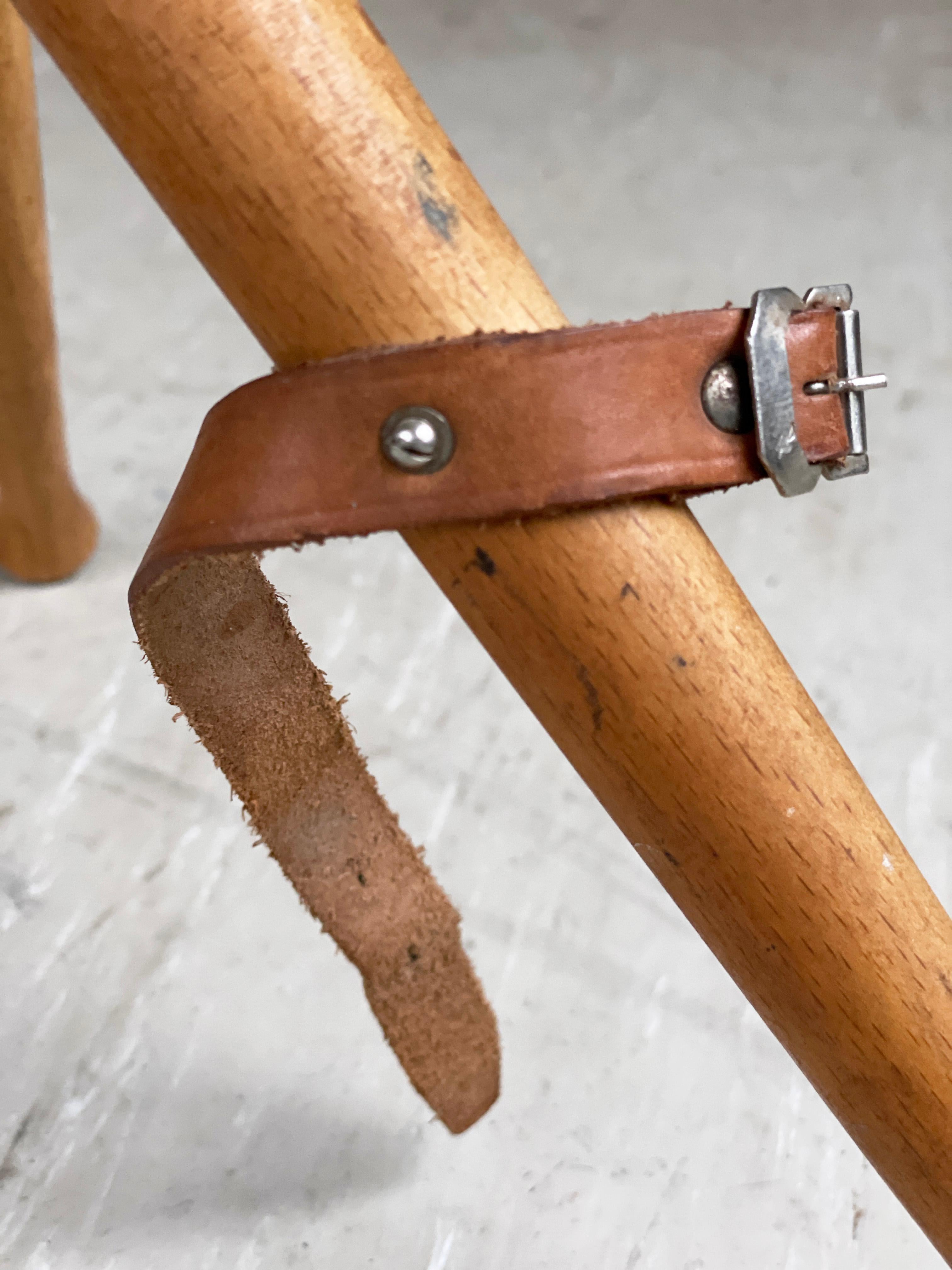 1960er Jahre Skandinavischer Safari-Hocker im Angebot 13
