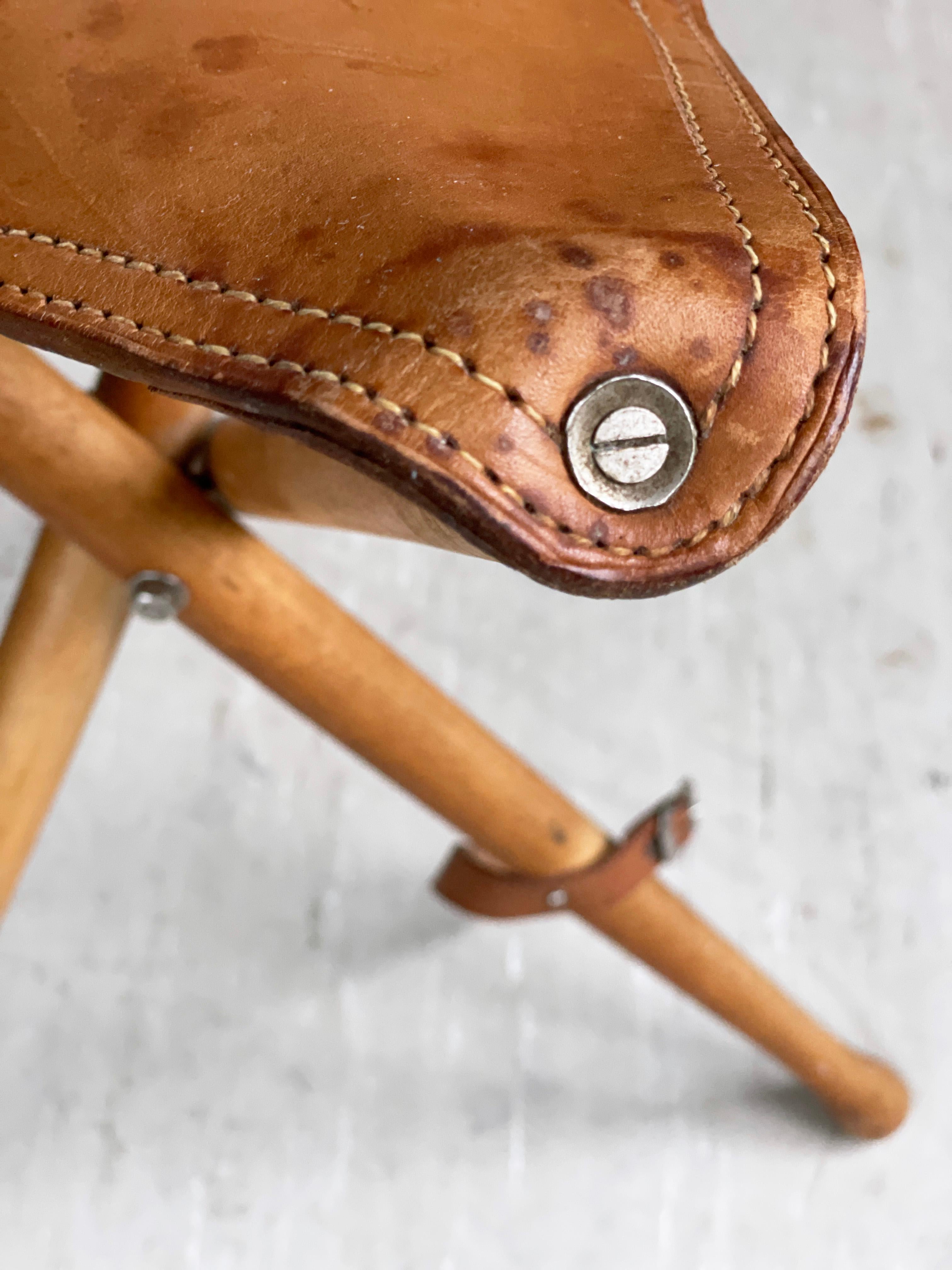 1960er Jahre Skandinavischer Safari-Hocker im Angebot 14