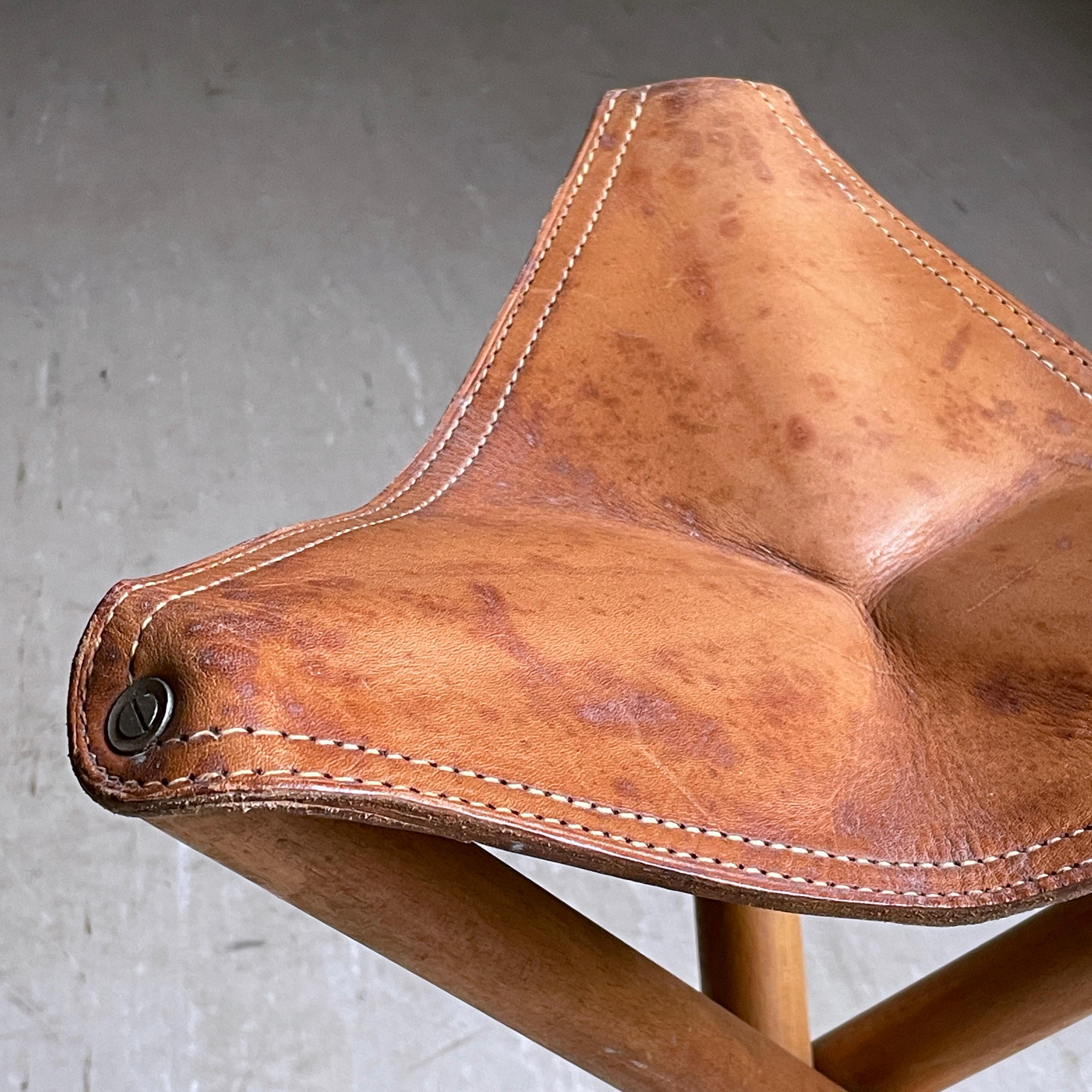 1960er Jahre Skandinavischer Safari-Hocker im Angebot 2