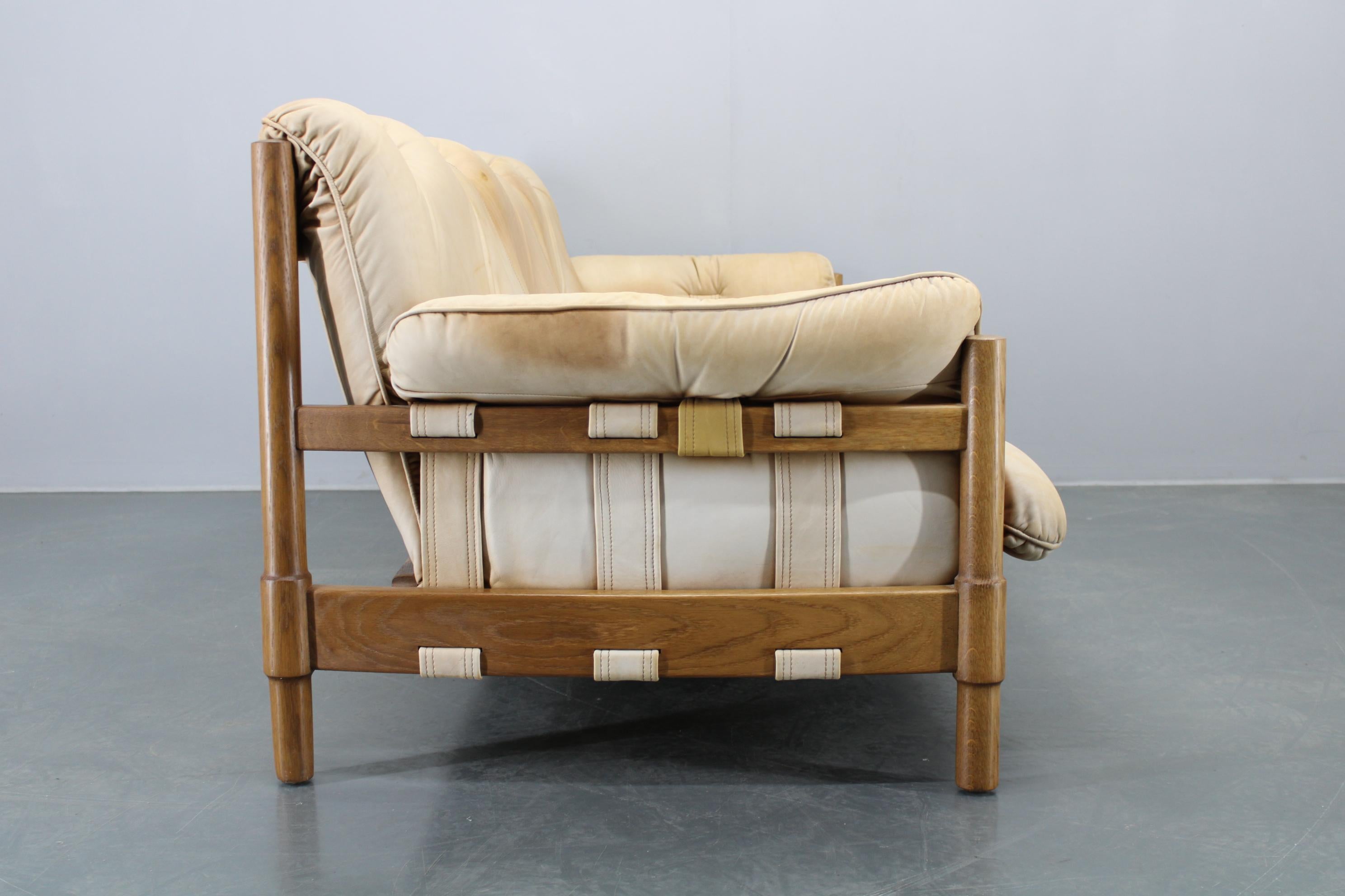 20th Century 1960s Scandinavian Living Room Set of Sofa and Armchairs in Leather Uphostestery