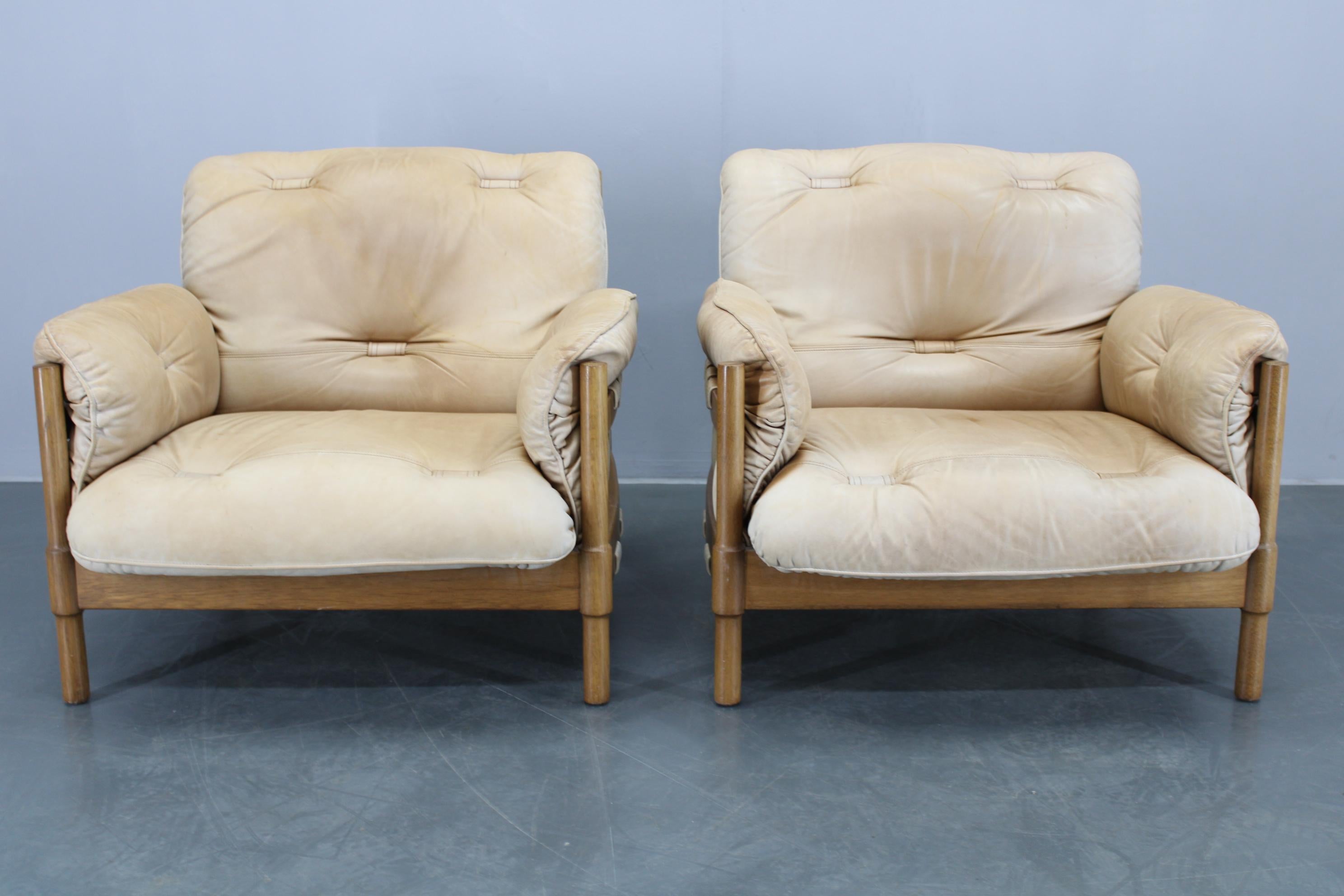 1960s Scandinavian Living Room Set of Sofa and Armchairs in Leather Uphostestery 2