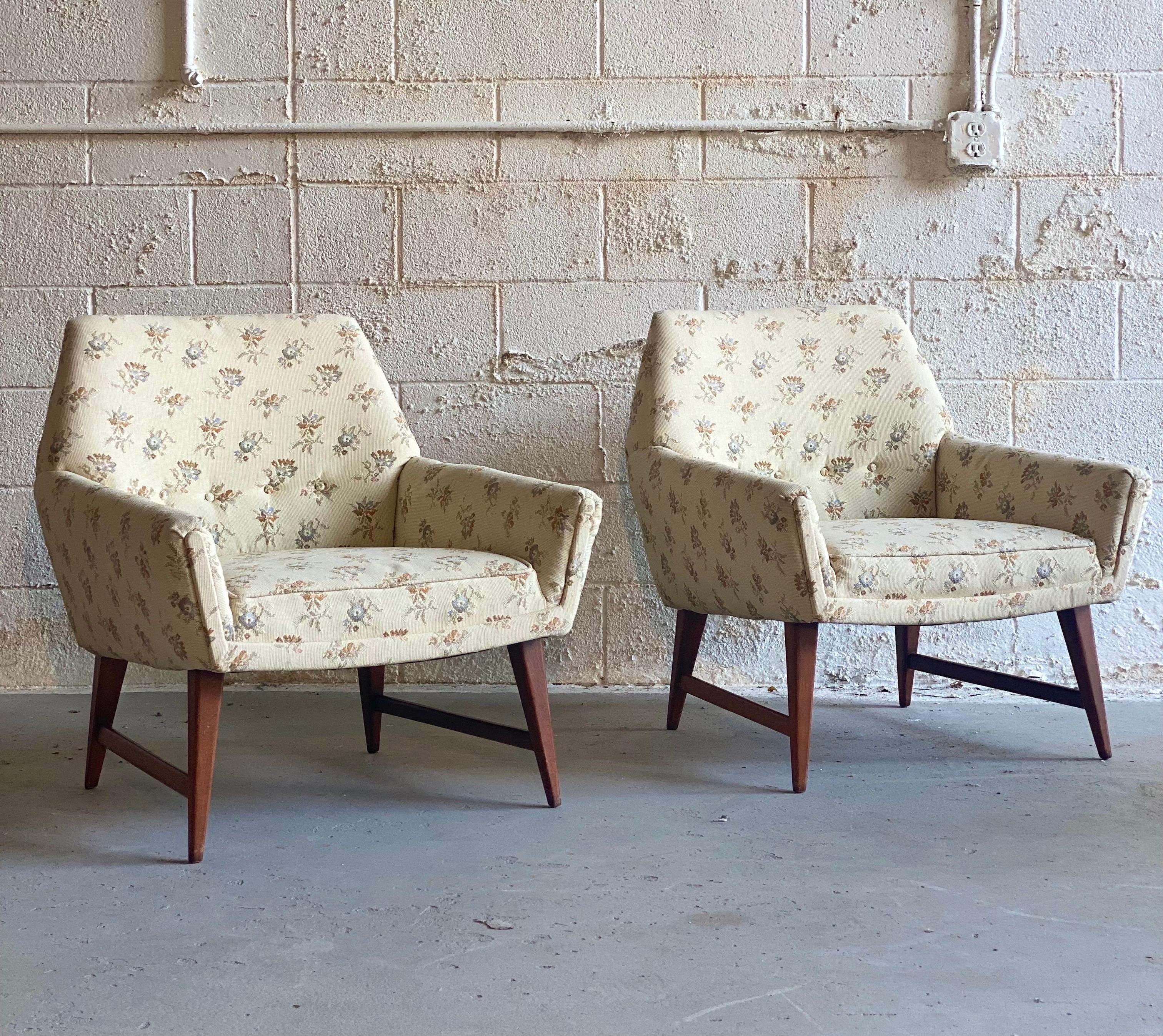 1960s Scandinavian Mid-Century Modern Chairs, a Pair In Fair Condition In Farmington Hills, MI