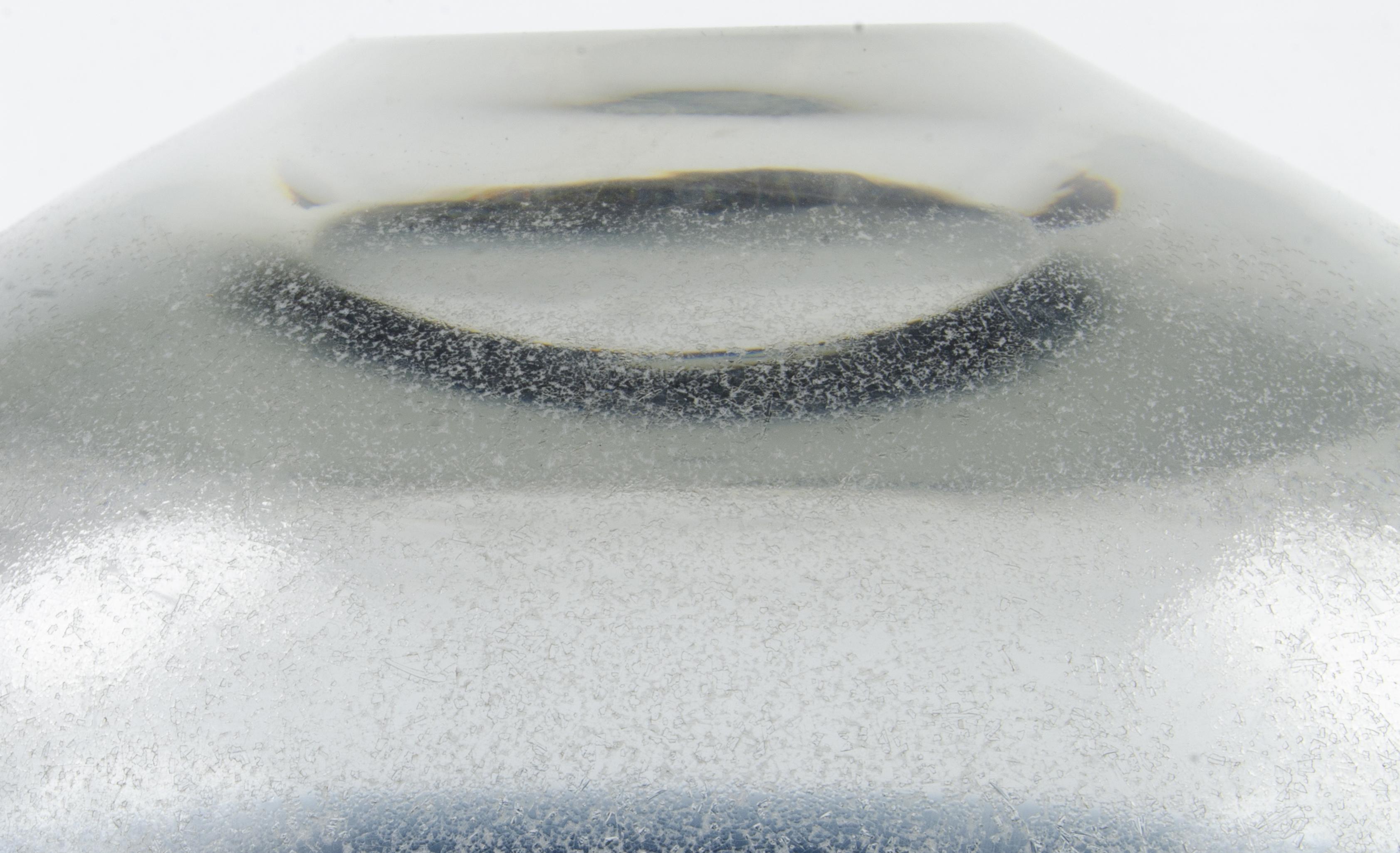 1960s Scandinavian Modern Blue-Tinted Art Glass Bowl by Timo Sarpaneva, Finland in vendita 1