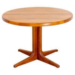 Tavolo da pranzo rotondo in teak massiccio danese moderno scandinavo del 1960