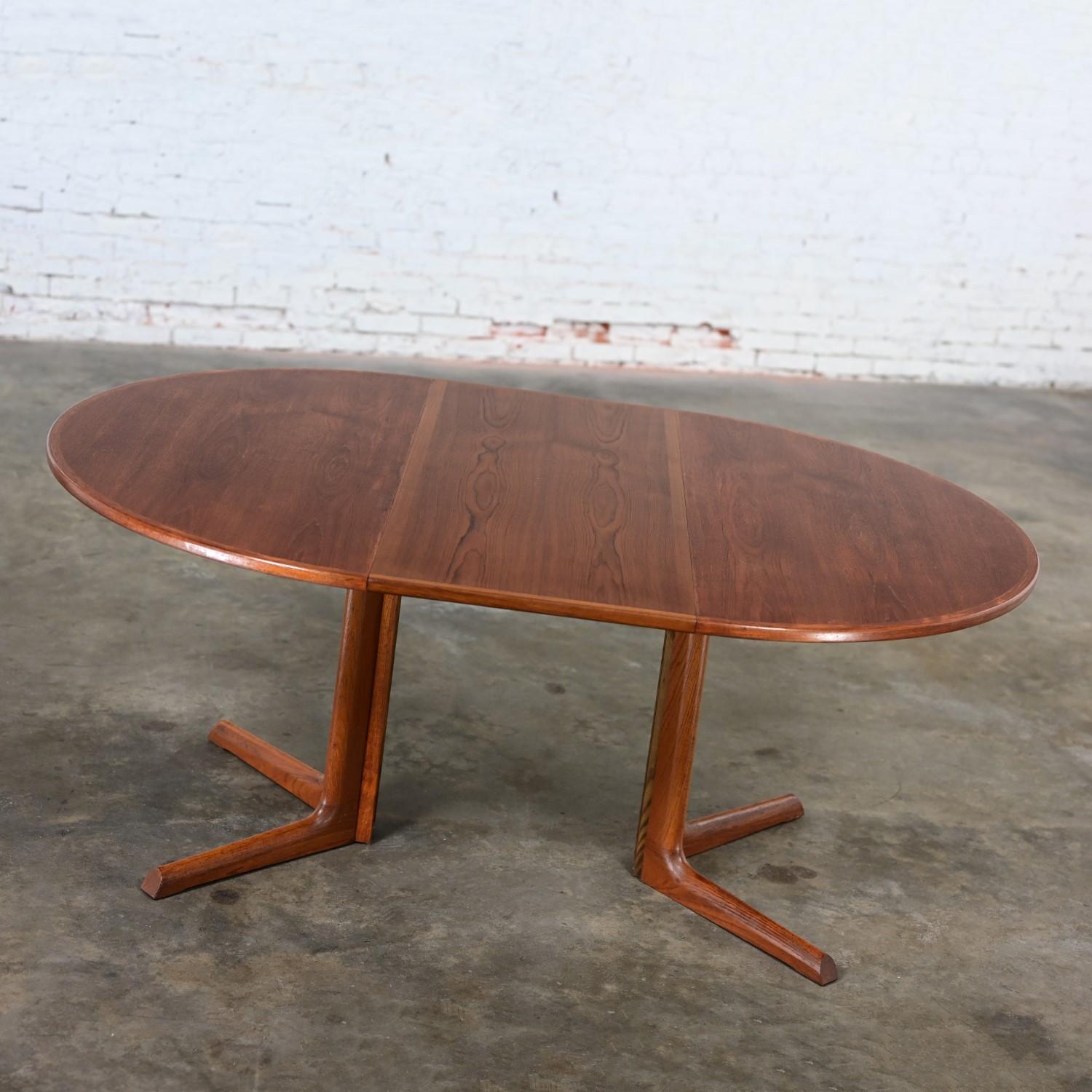 1960er Jahre Skandinavische Moderne Gudme Mobelfabrik Teakholz Ausziehbarer Esstisch im Angebot 4